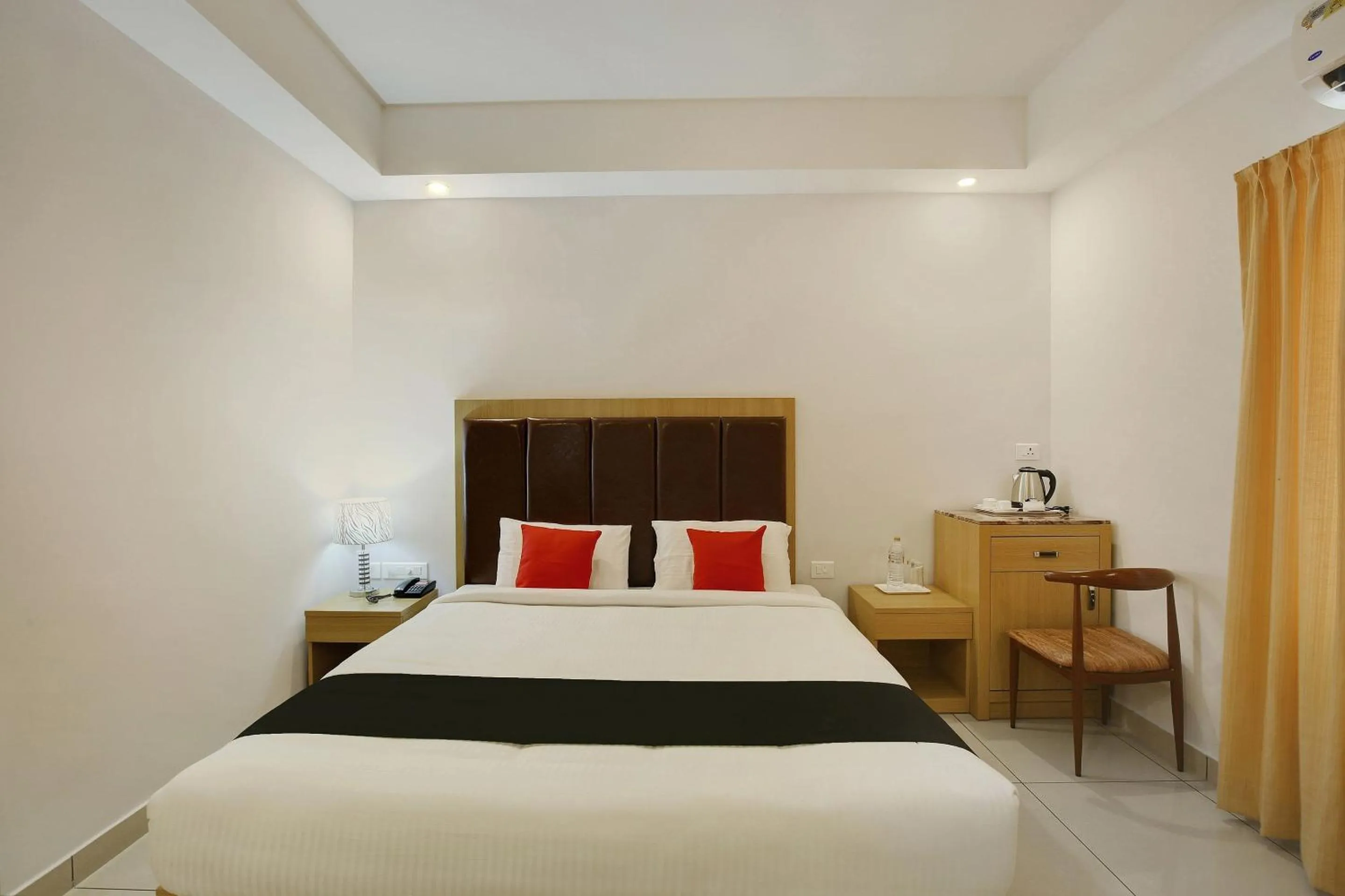 Bedroom, Bed in Super Townhouse Edasserys Kalamassery Tourist Home