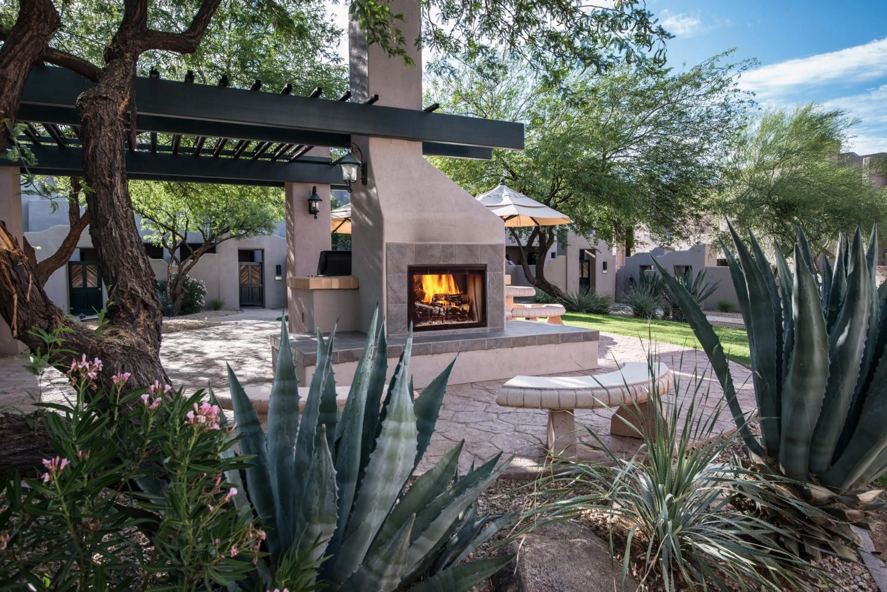 Property building in Villas of Cave Creek