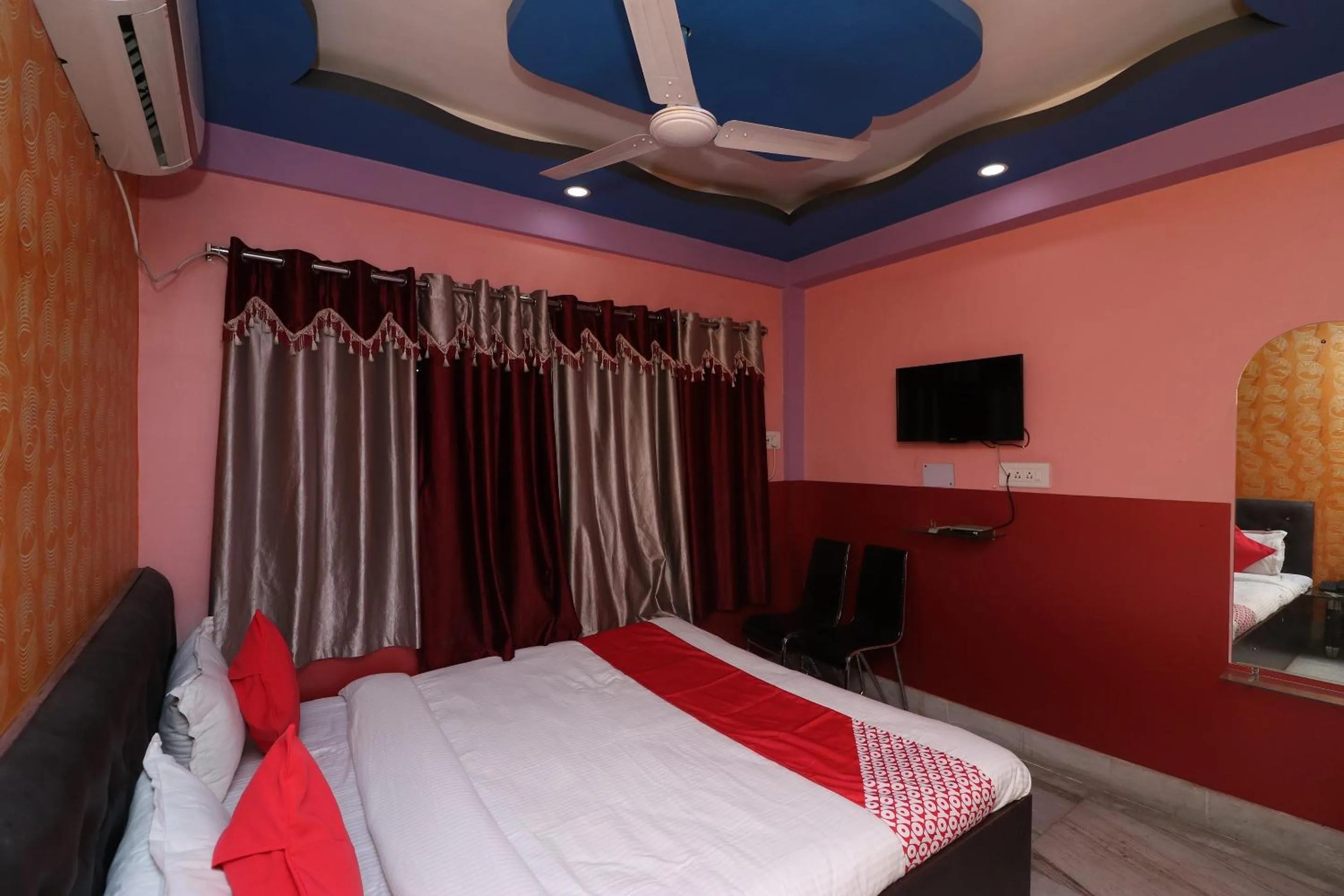 Bedroom, Bed in OYO 18490 Hotel Jagannath International