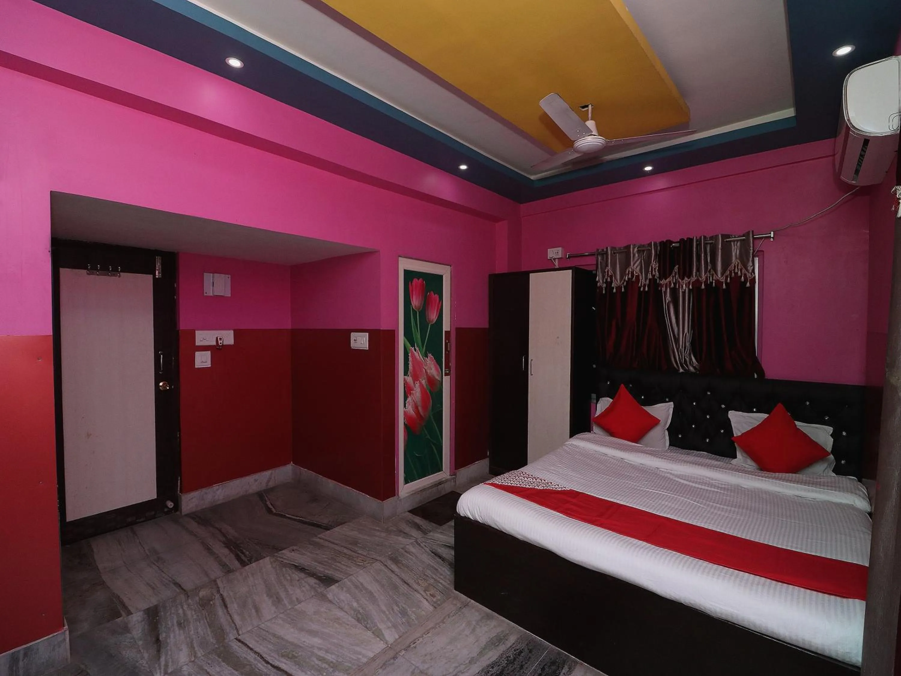 Bedroom, Bed in OYO 18490 Hotel Jagannath International