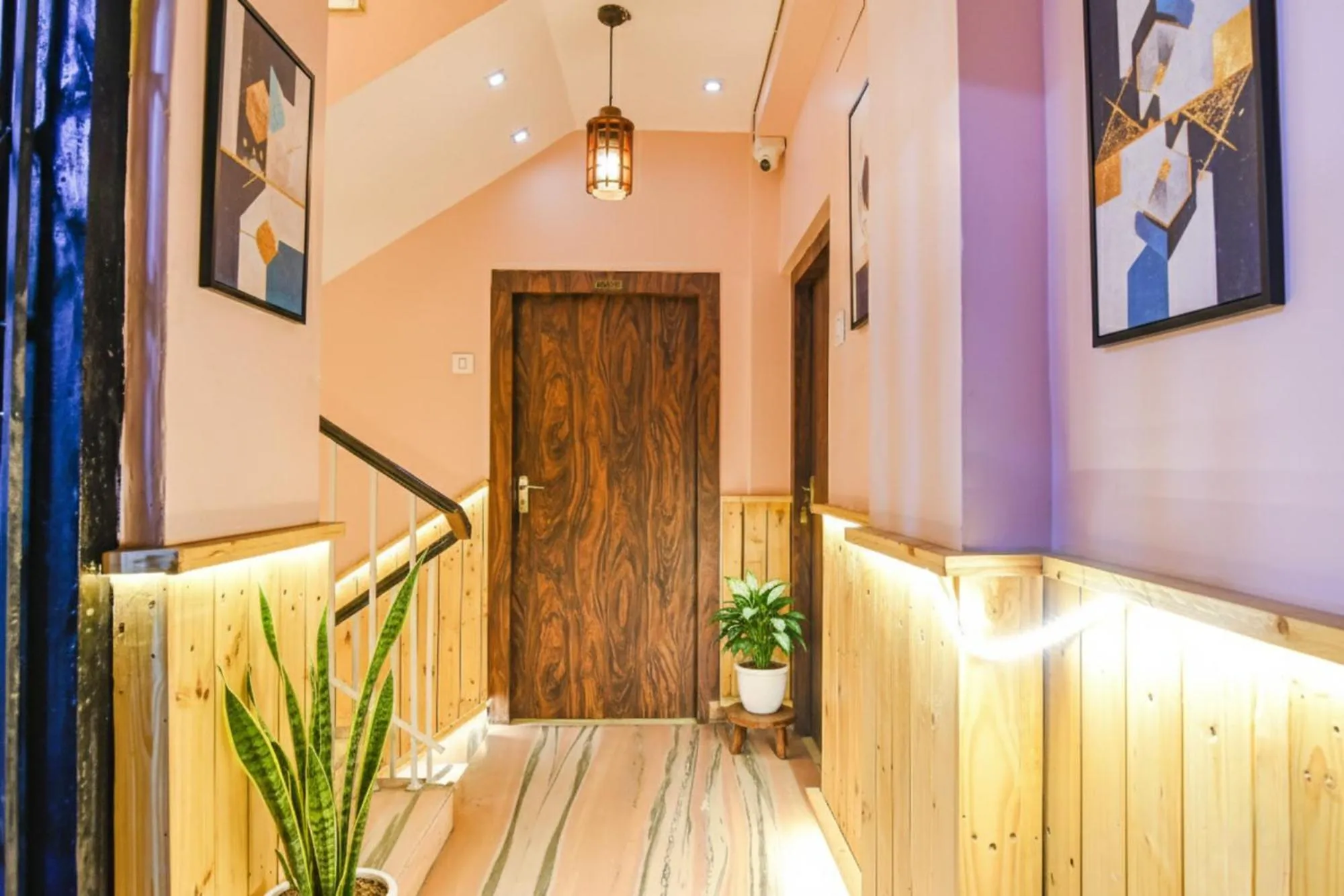 Lobby or reception in FabHotel The Golden Orchid