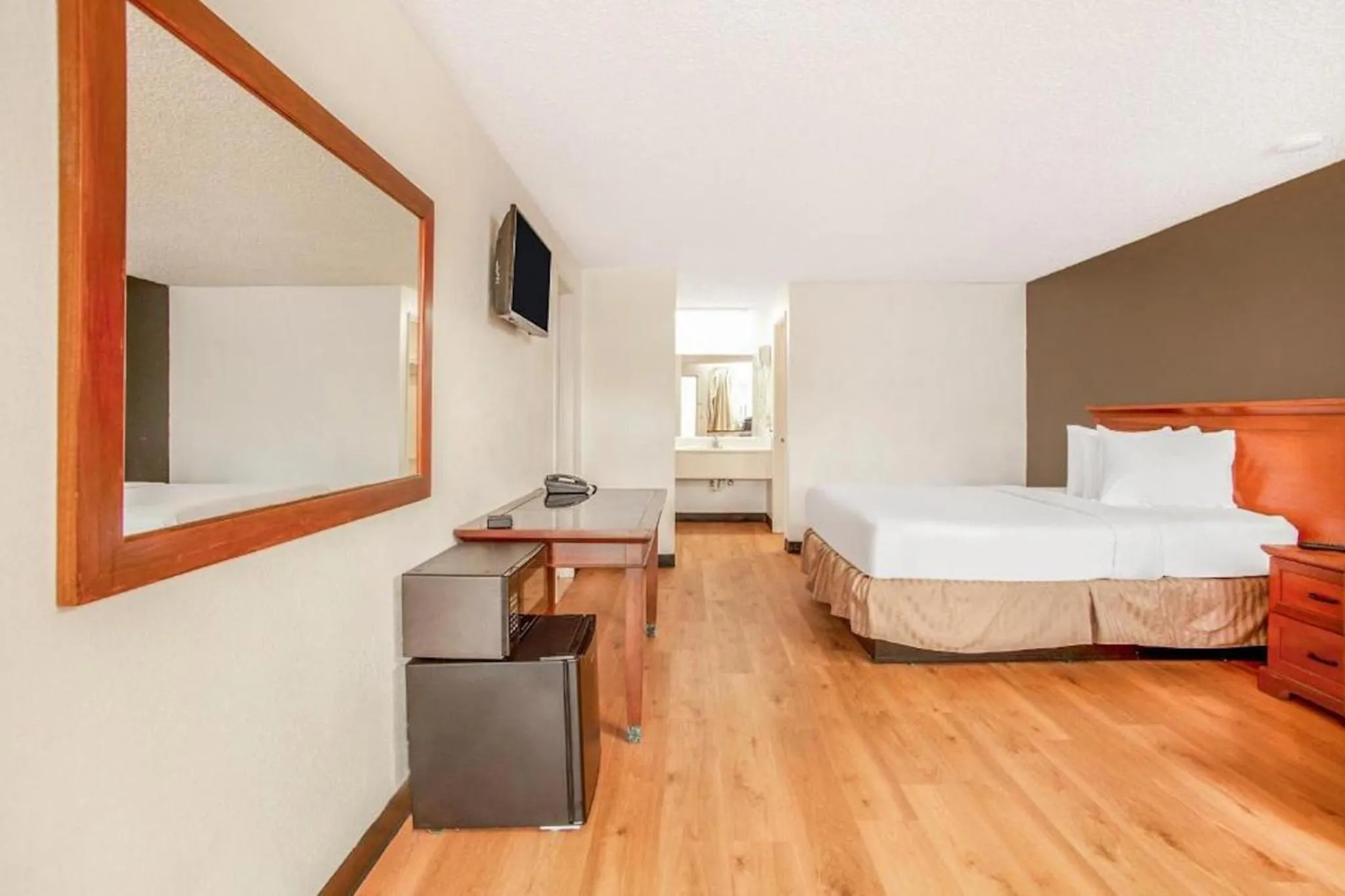 Bed in OYO Hotel Centralia