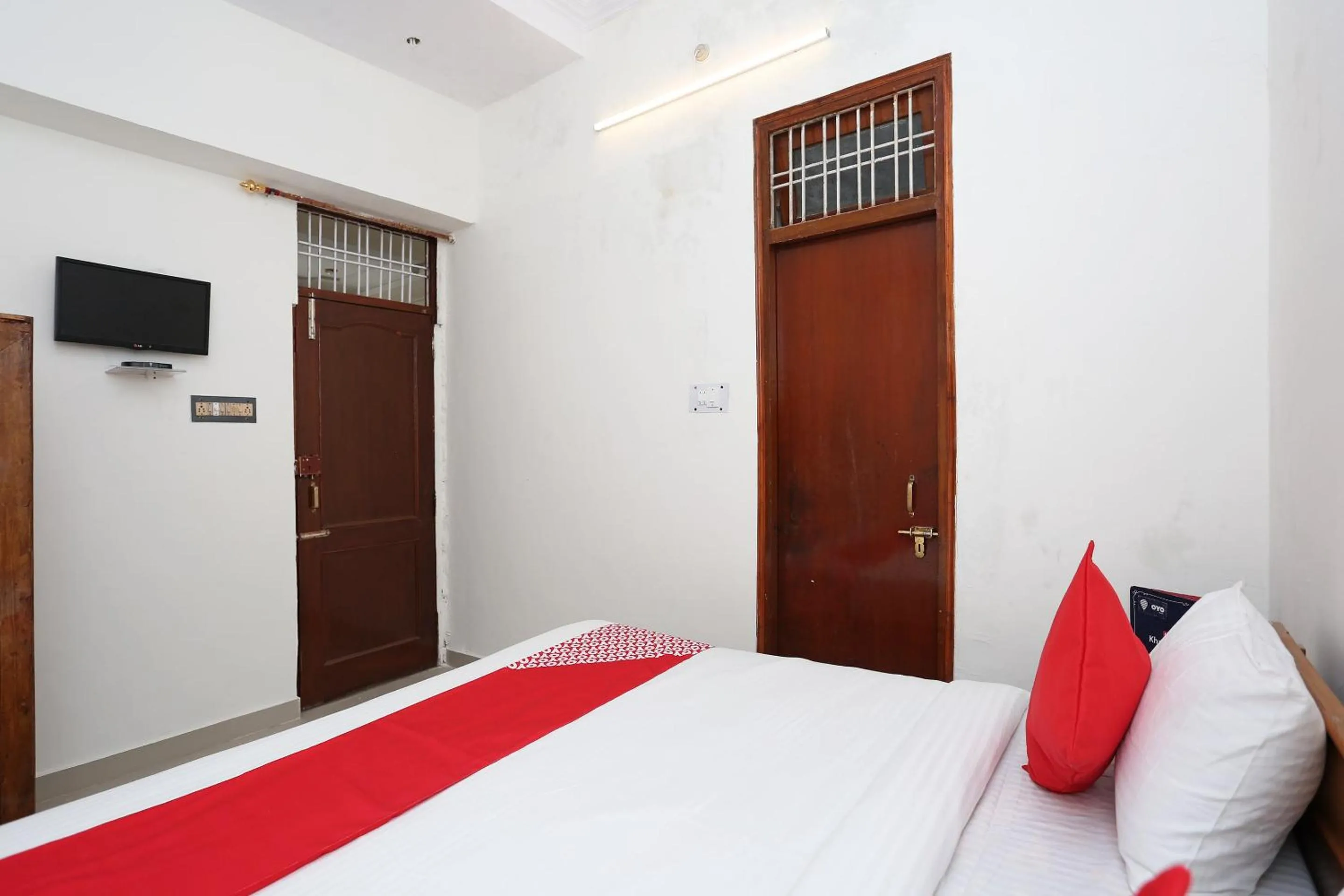 Bathroom, Bed in Hotel O Loknath Inn