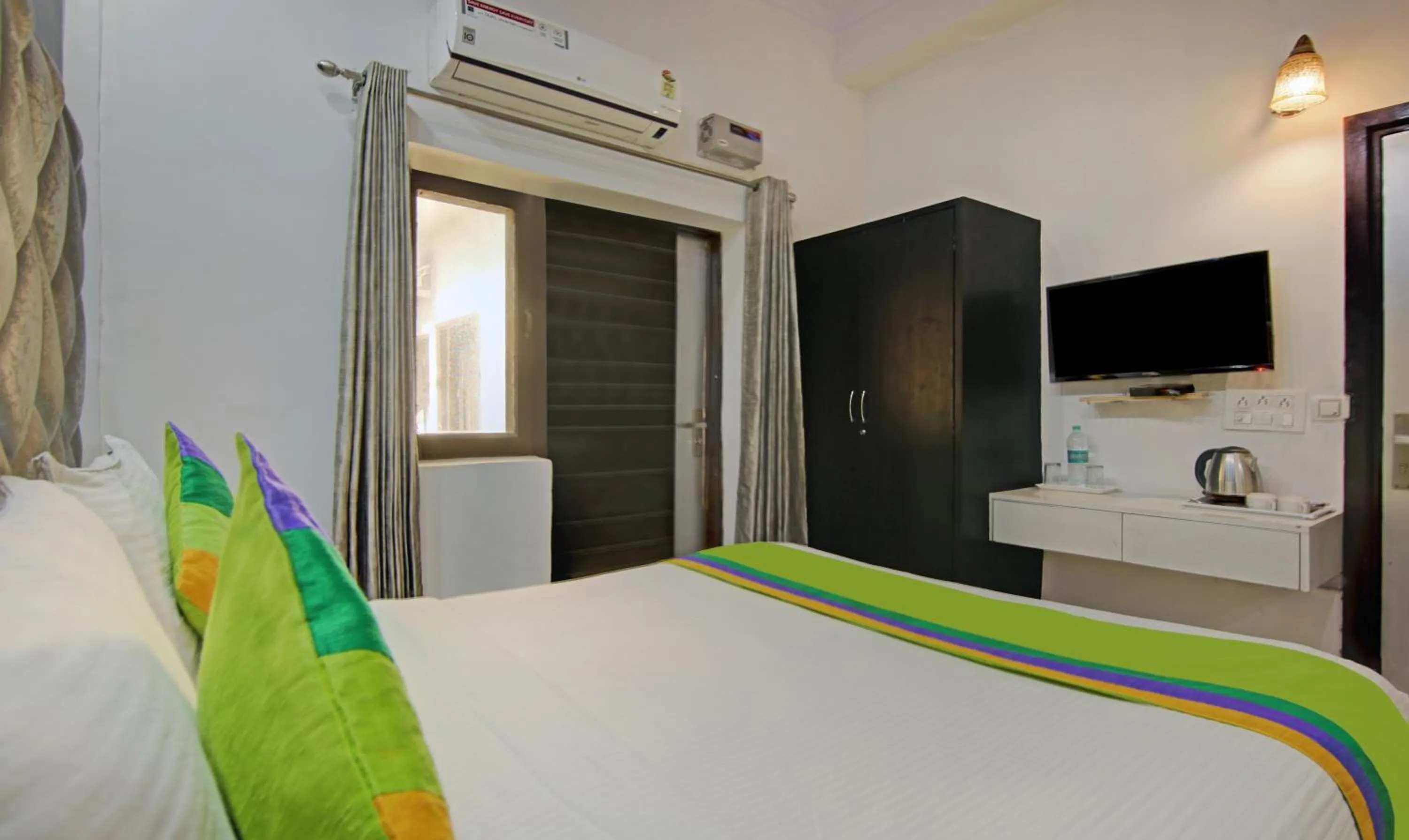 Bedroom, Bed in Itsy Hotels Vizima