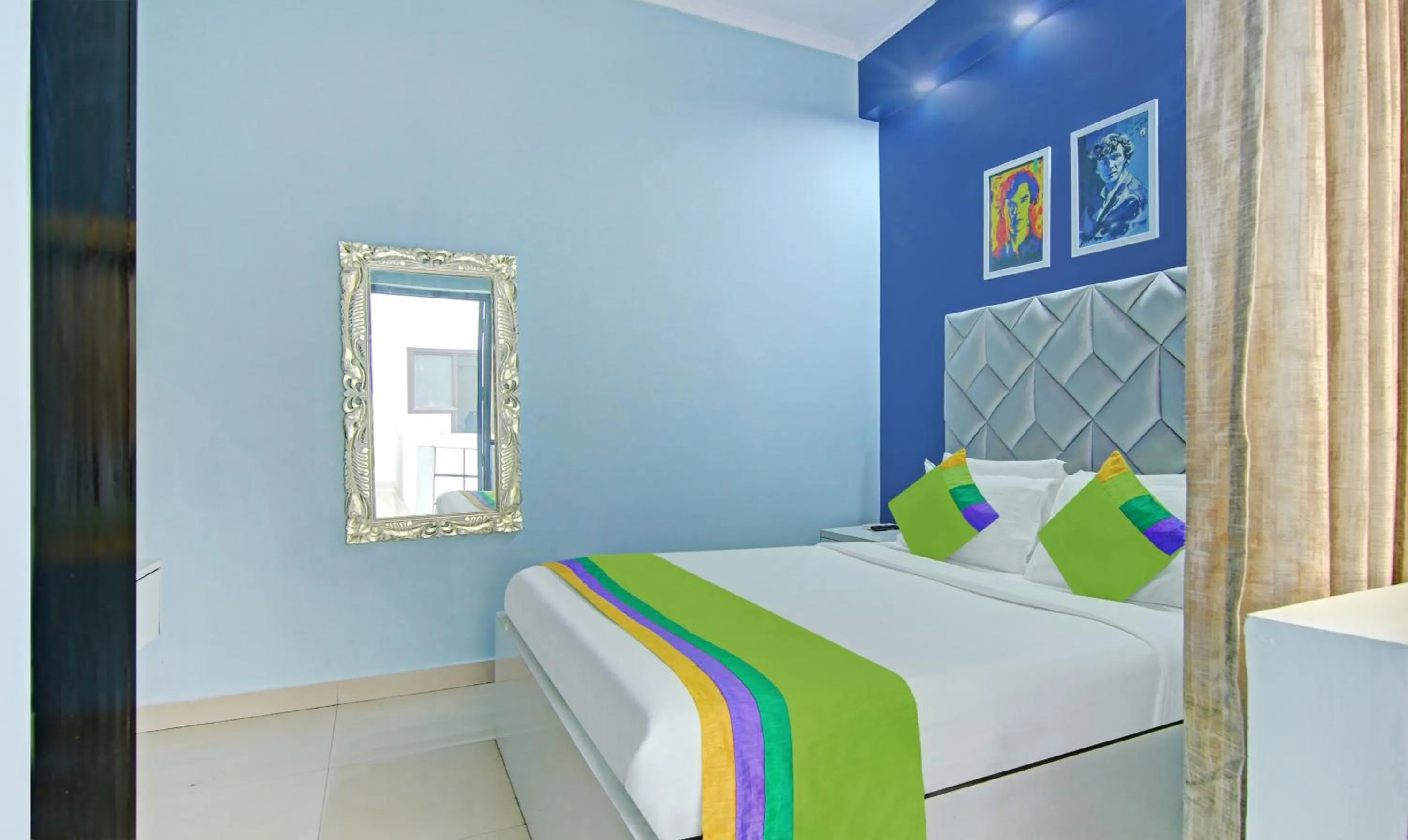 Bedroom, Bed in Itsy Hotels Golden Vista
