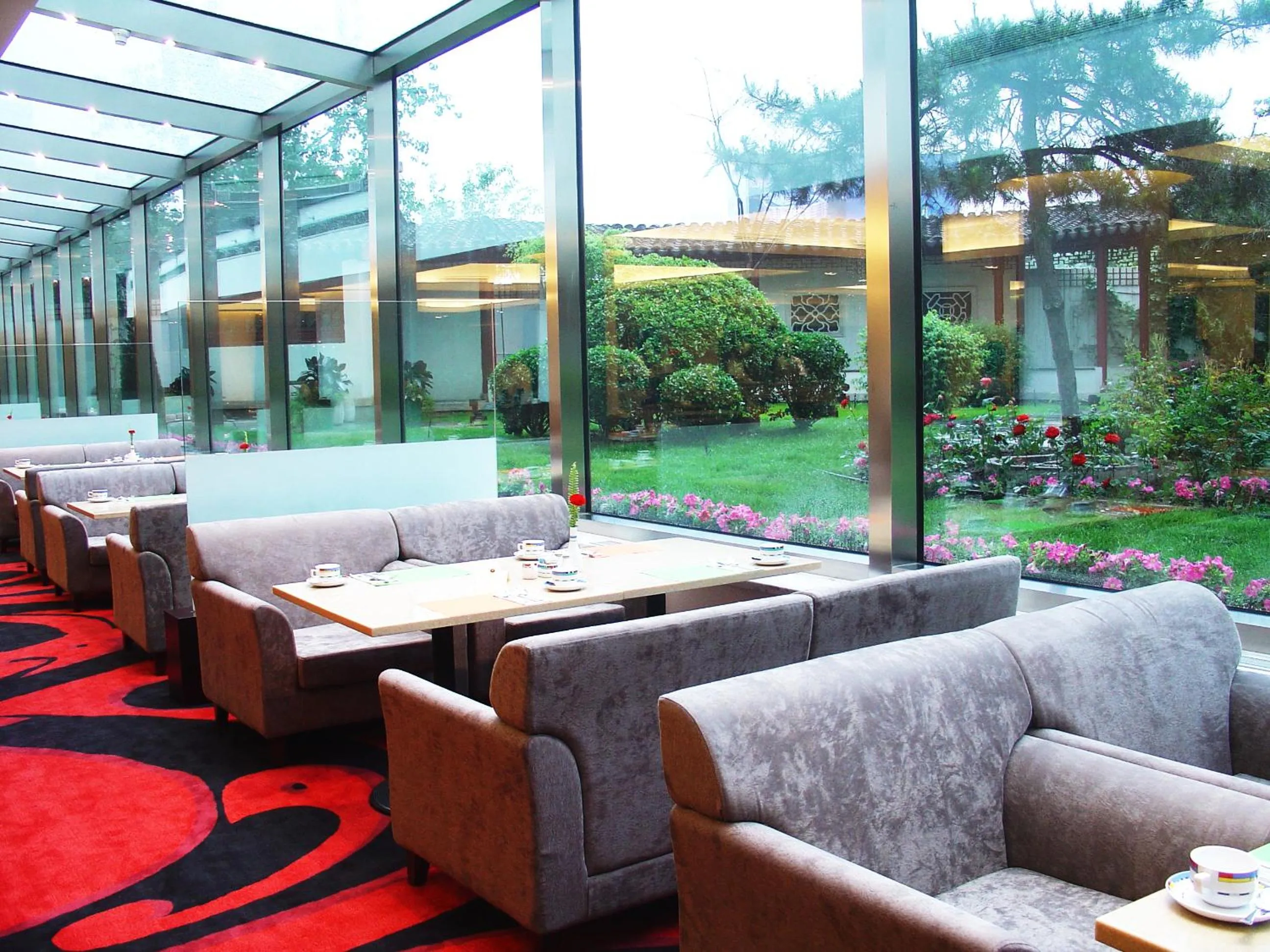 Restaurant/places to eat in Beijing Landmark Towers