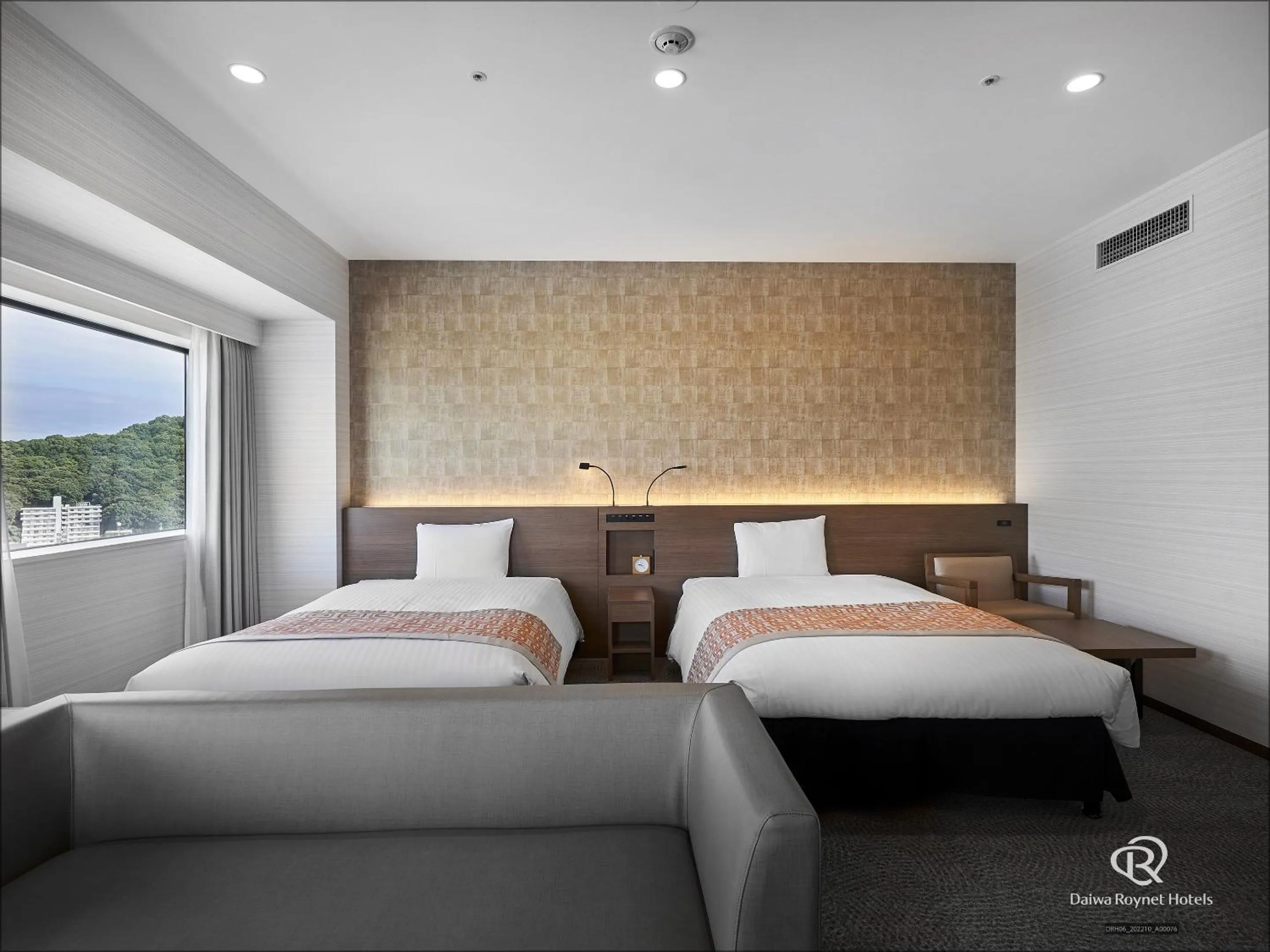 Bed in Daiwa Roynet Hotel Hiroshima-ekimae