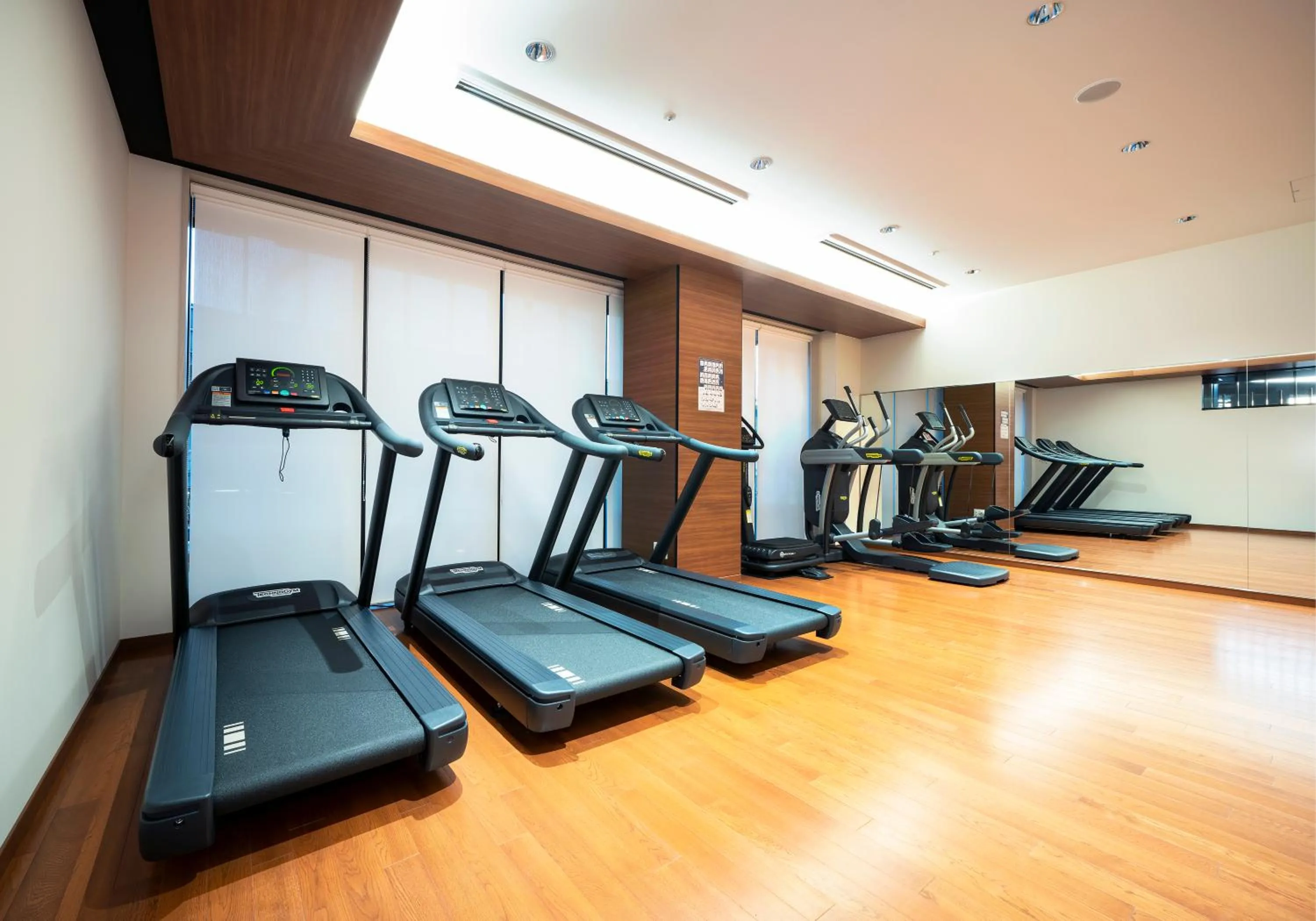 Fitness centre/facilities in Daiwa Roynet Hotel Kyoto Terrace Hachijo PREMIER