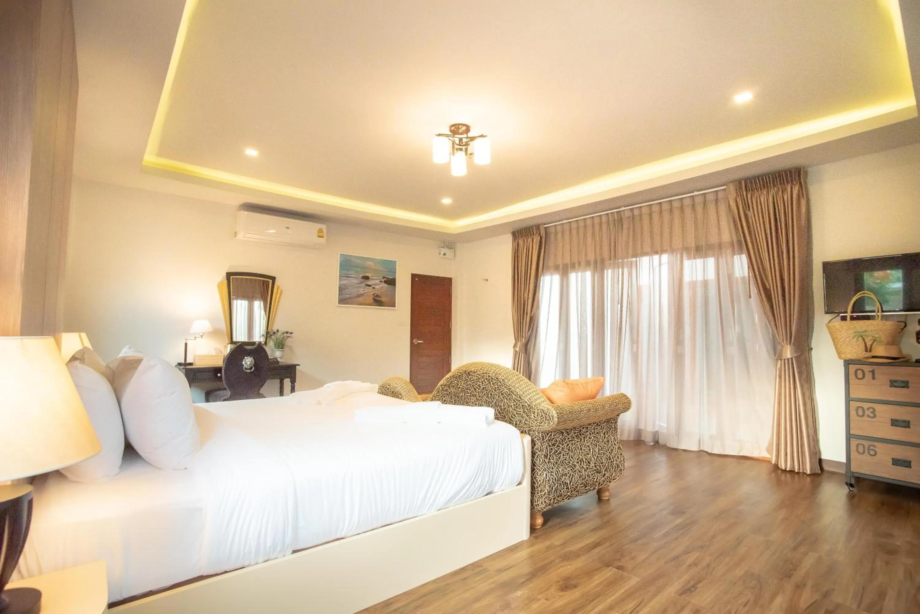 Bed in Kan & Kan Luxury Pool Villa Hua Hin with all bathtub