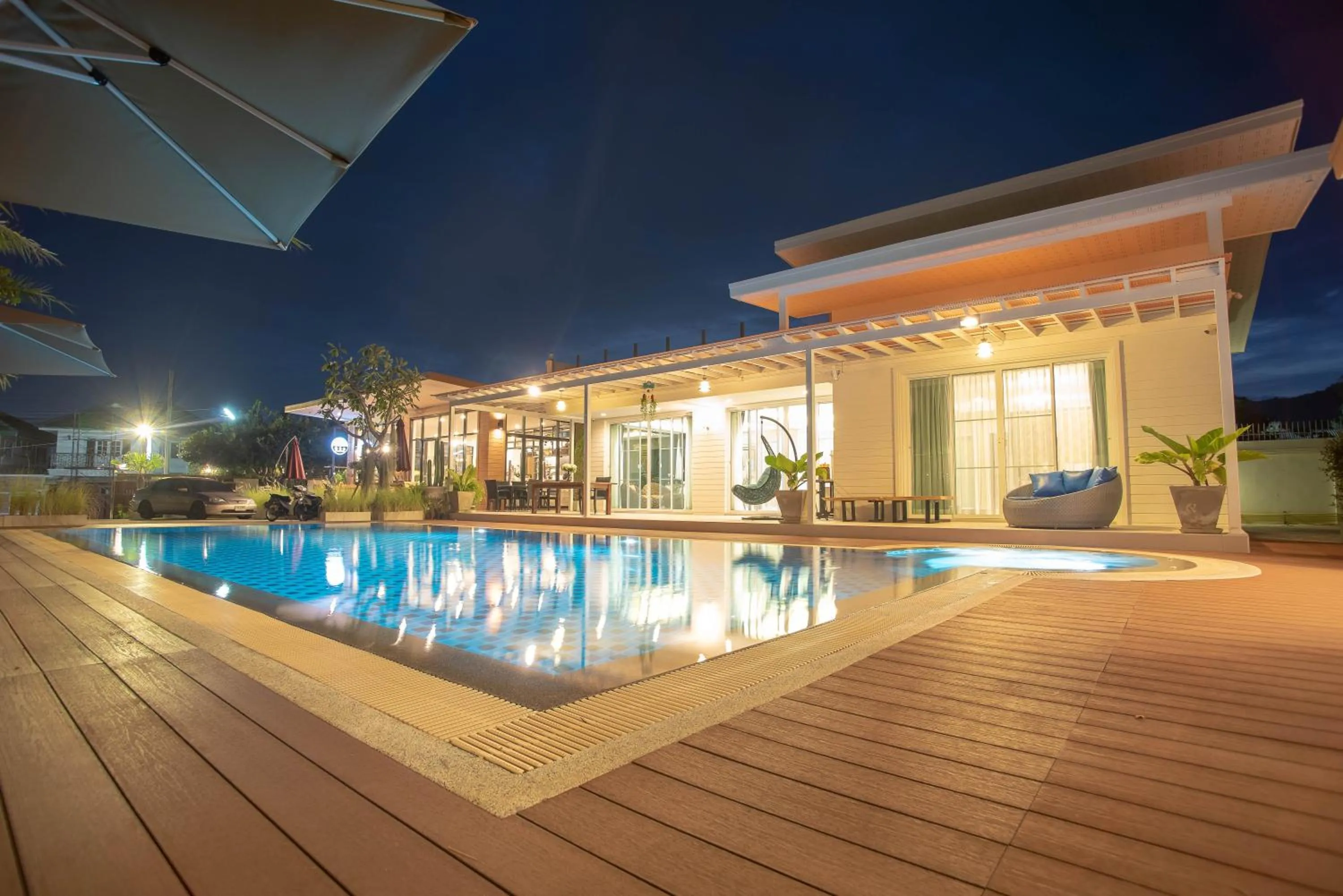 Property building in Kan & Kan Luxury Pool Villa Hua Hin with all bathtub