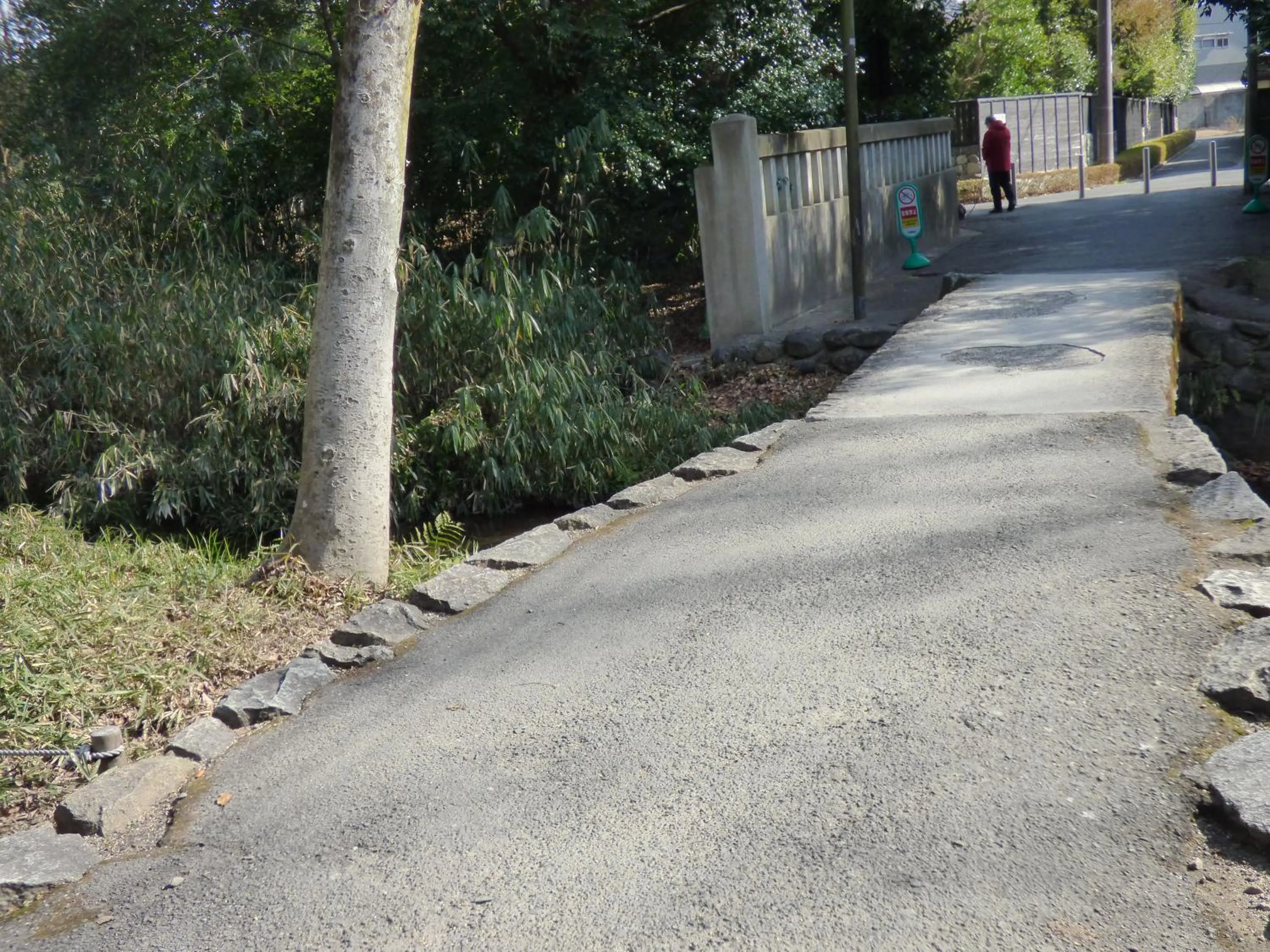 Nearby landmark in Guesthouse Hyakumanben Cross