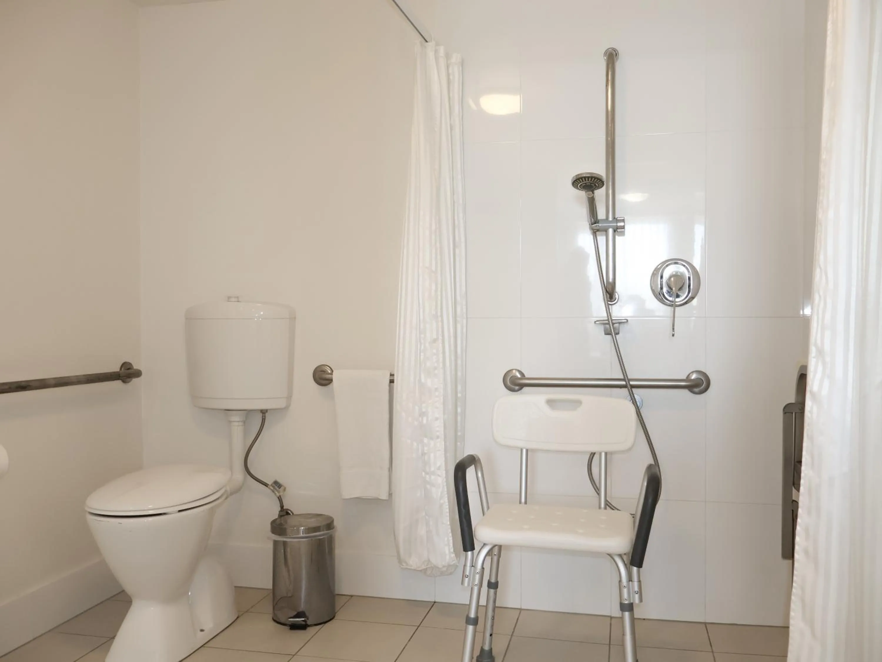 Bathroom in Quest Breakfast Creek