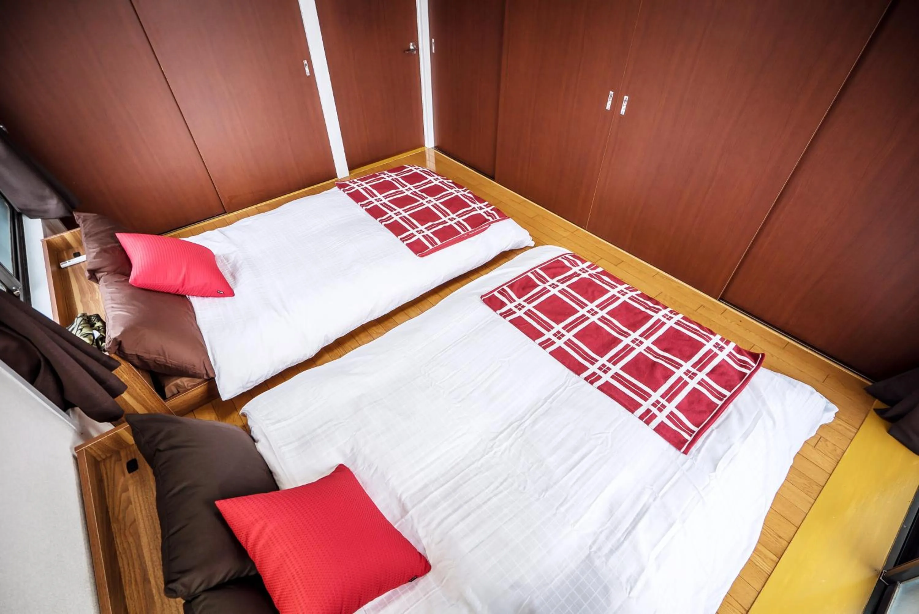 Bed in Murata Corpo 305