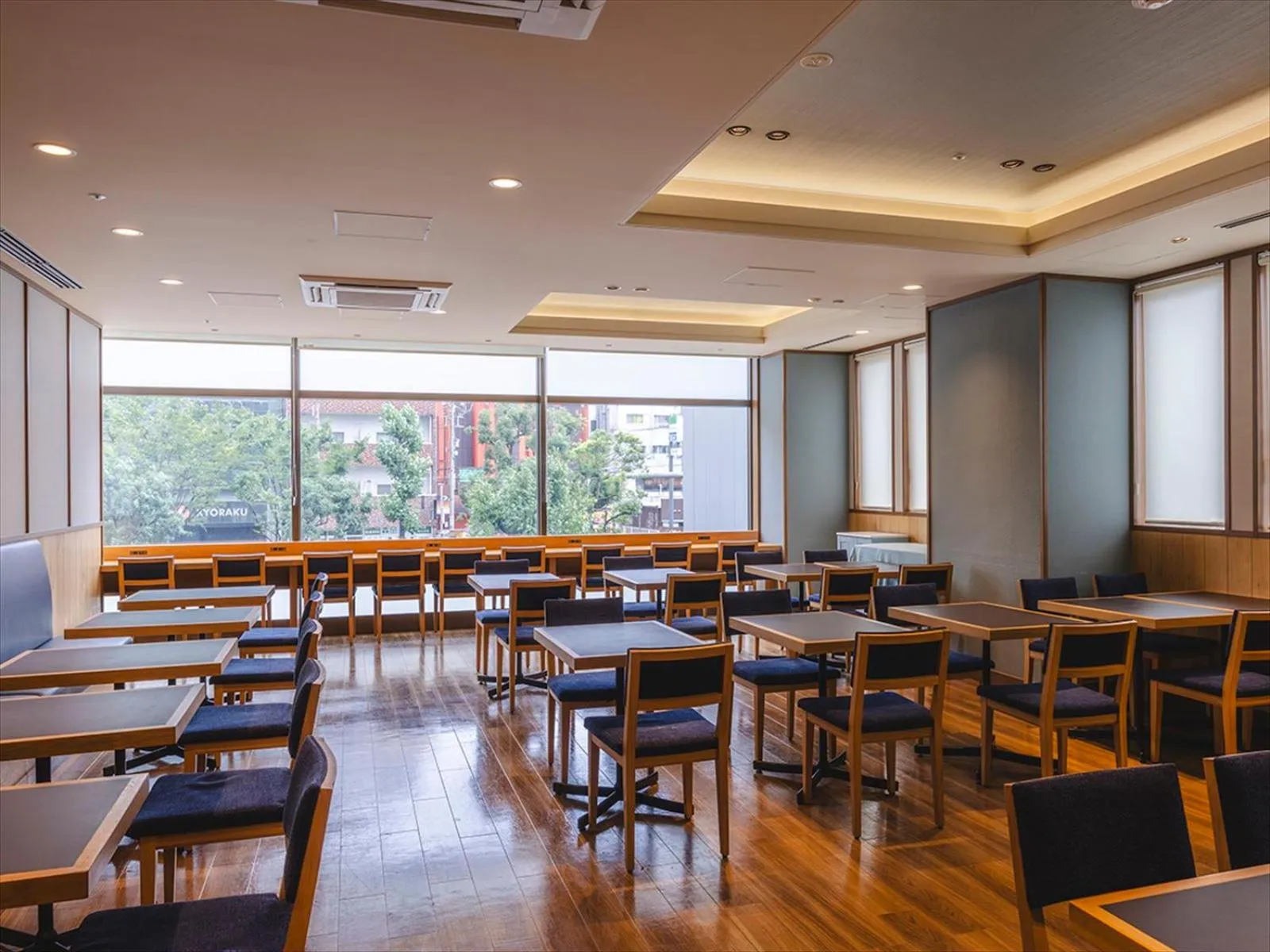 Restaurant/places to eat in Hotel Gracery Osaka Namba