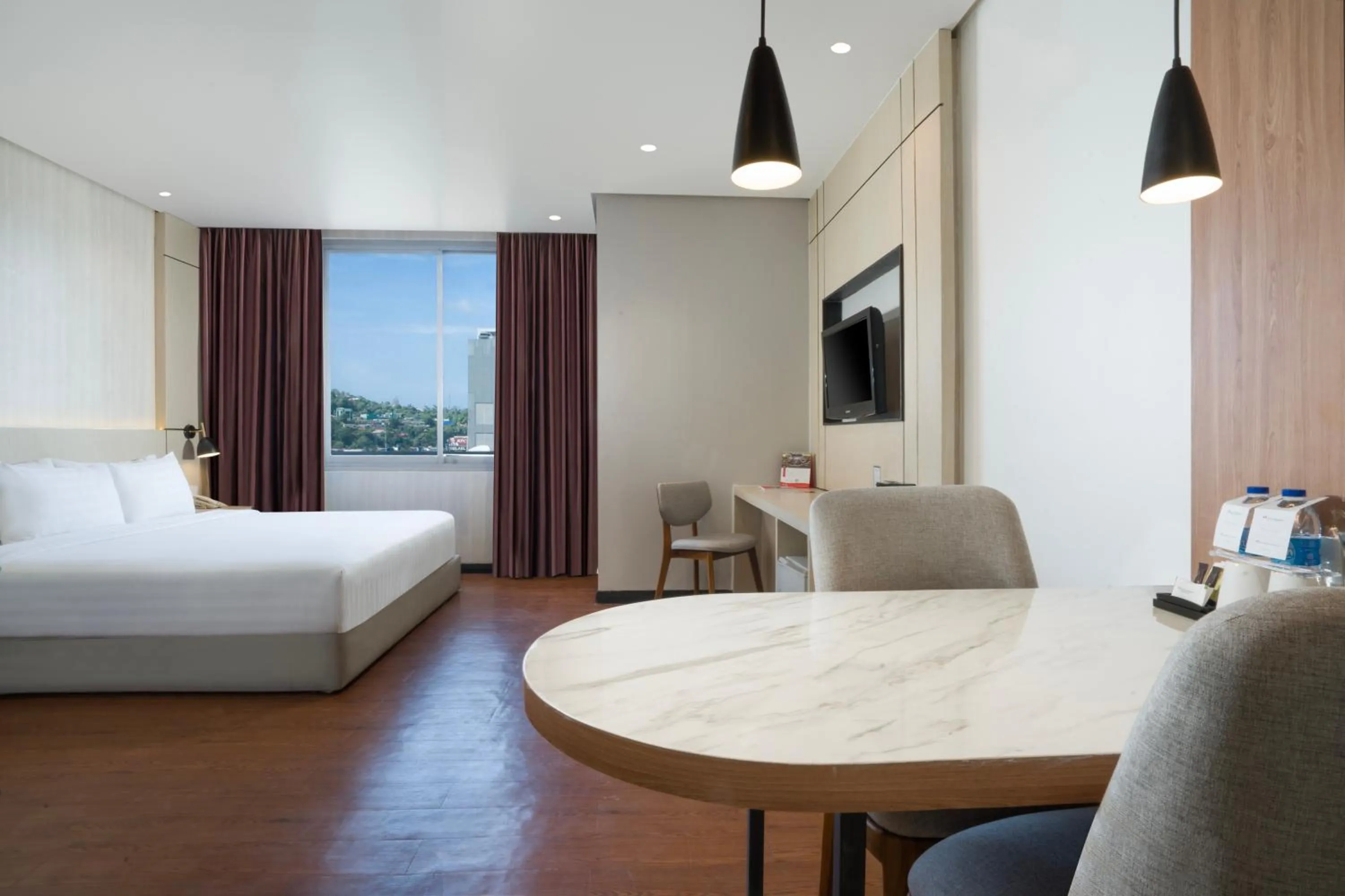 Bedroom, Bed in Swiss-Belexpress Jayapura