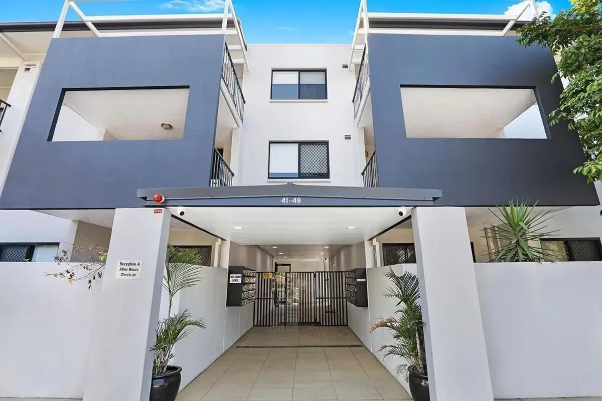 Property building in Parkview Apartments