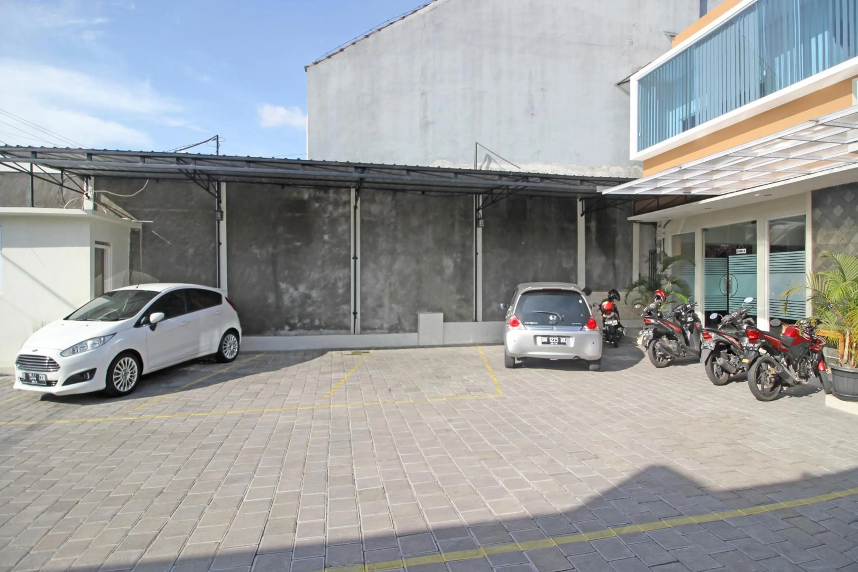 Property building in RedDoorz near AMIKOM Yogyakarta