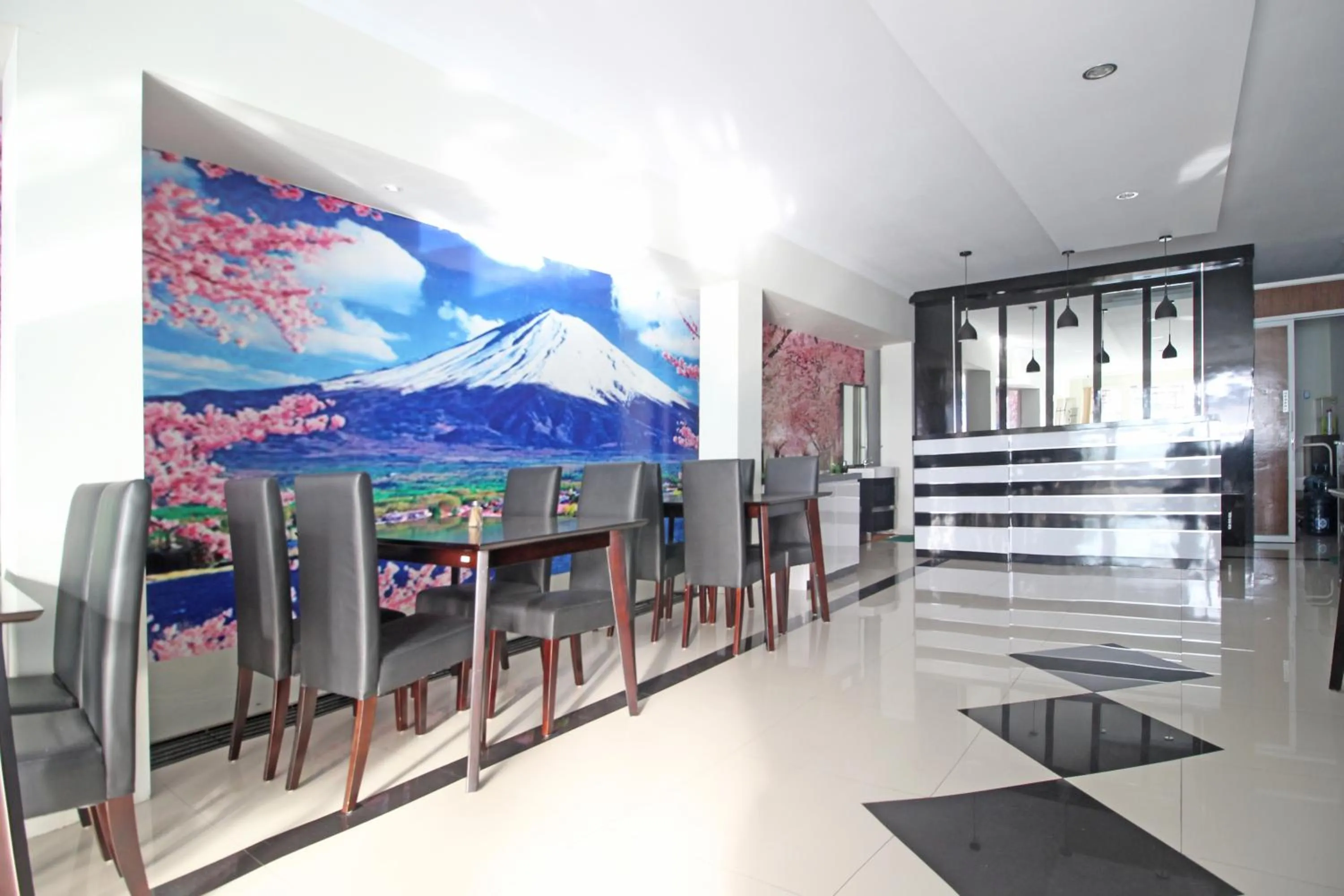 Restaurant/places to eat in RedDoorz near AMIKOM Yogyakarta