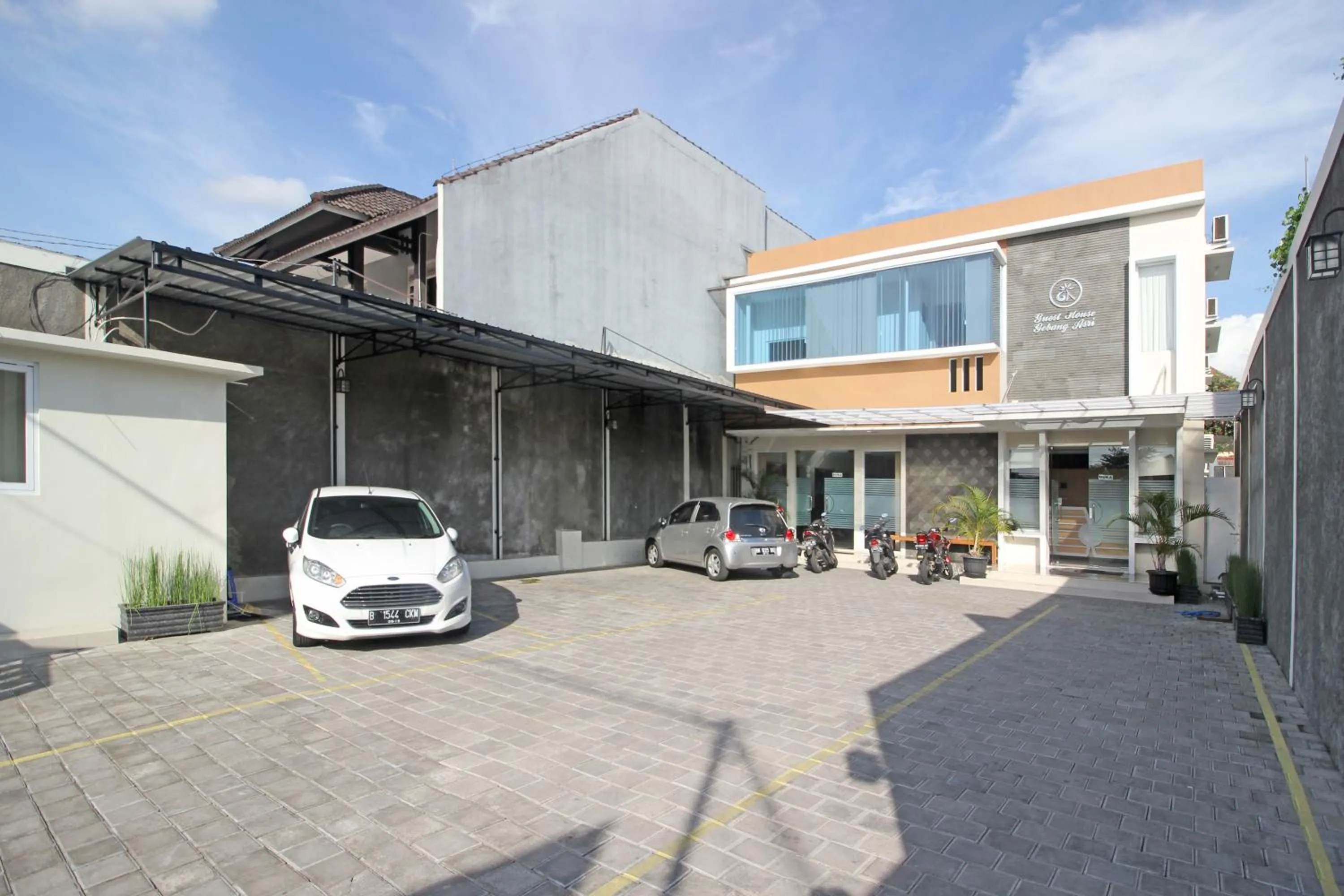 Property building in RedDoorz near AMIKOM Yogyakarta