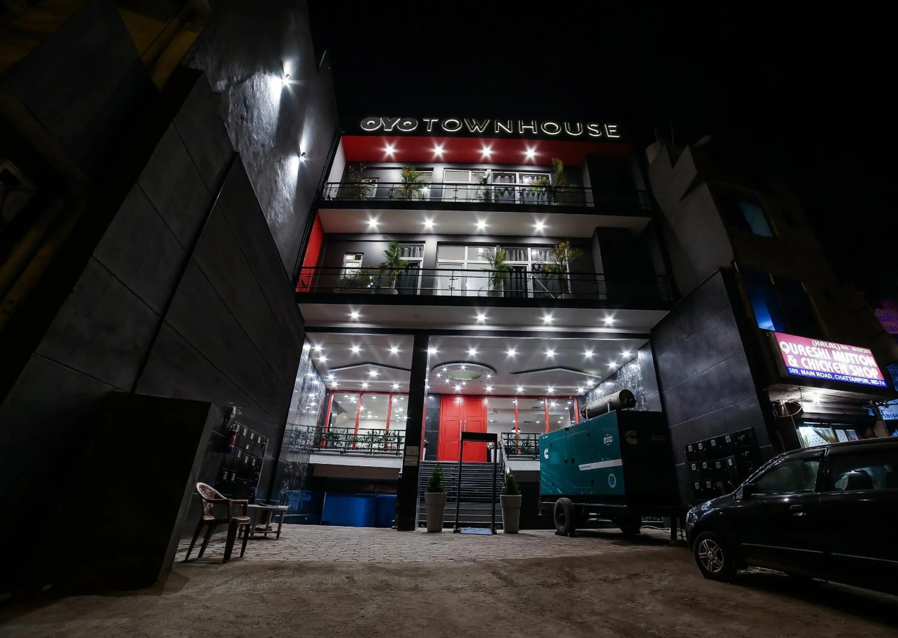 Facade/entrance in Townhouse Chattarpur Opp. Tivoli Garden Near Chhatarpur Metro Station