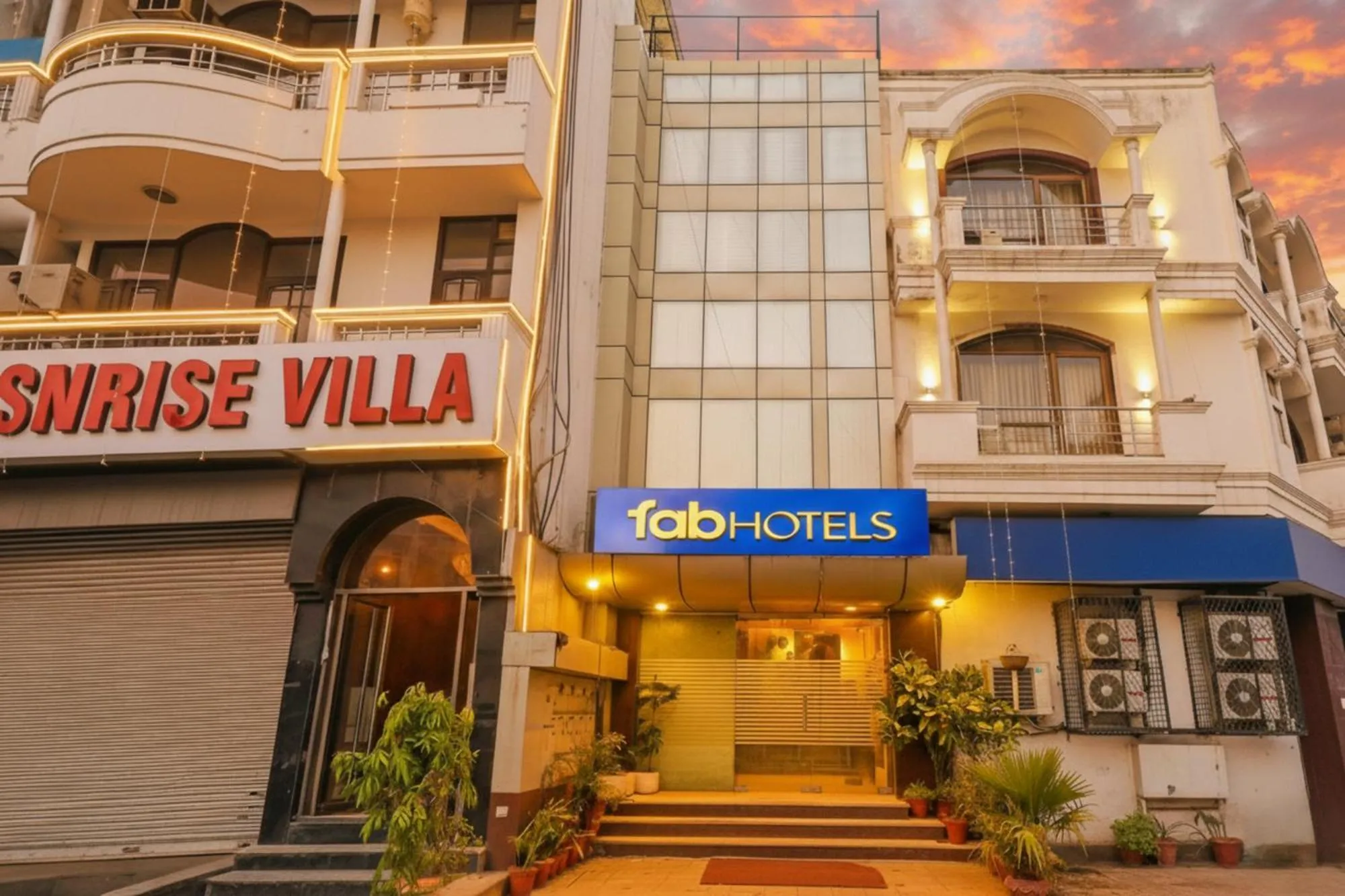 Property building in Via Le Grand