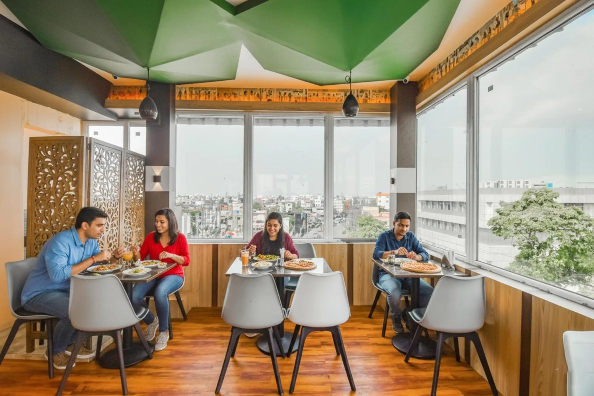 Restaurant/places to eat in FabHotel Airport Green Arcade - near Kolkata Airport