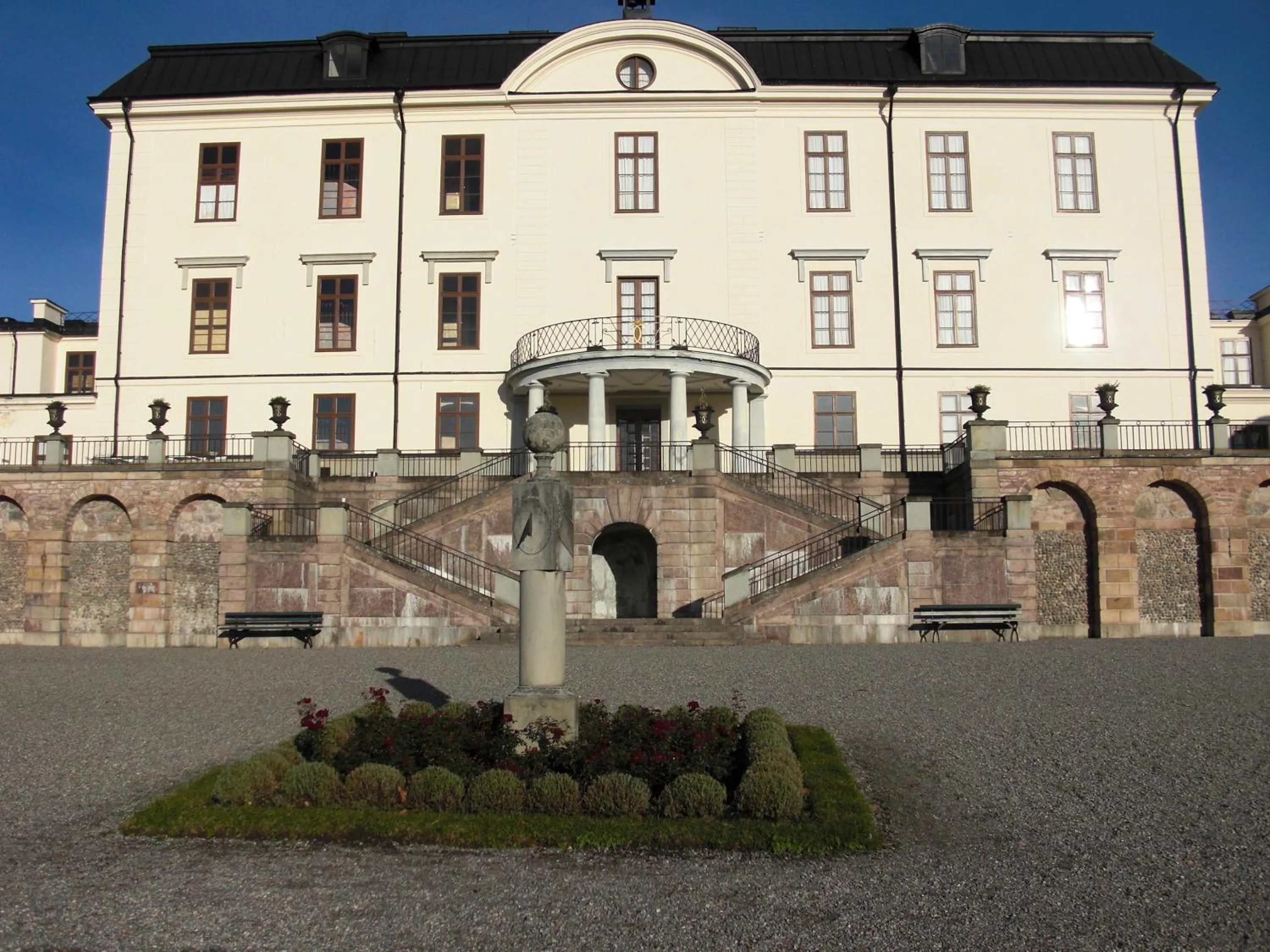 Patio in Rosersbergs Slottshotell