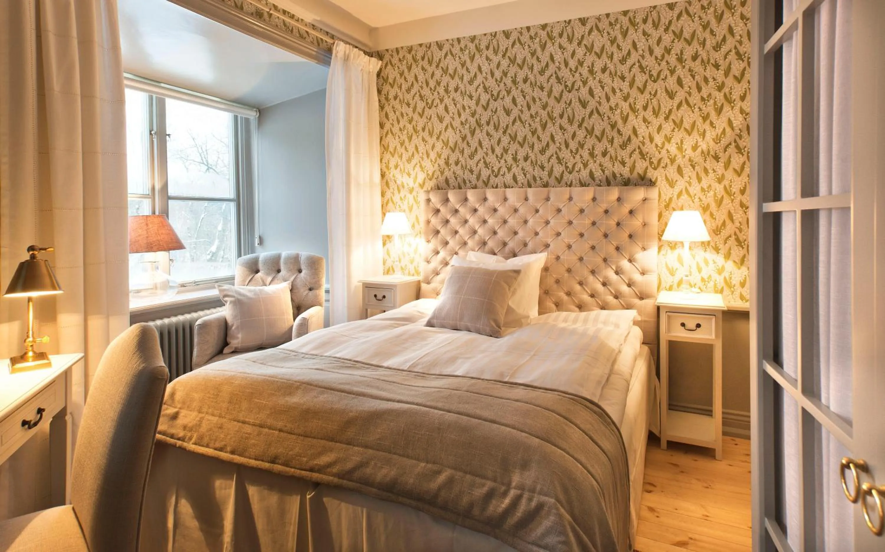 Photo of the whole room, Bed in Rosersbergs Slottshotell