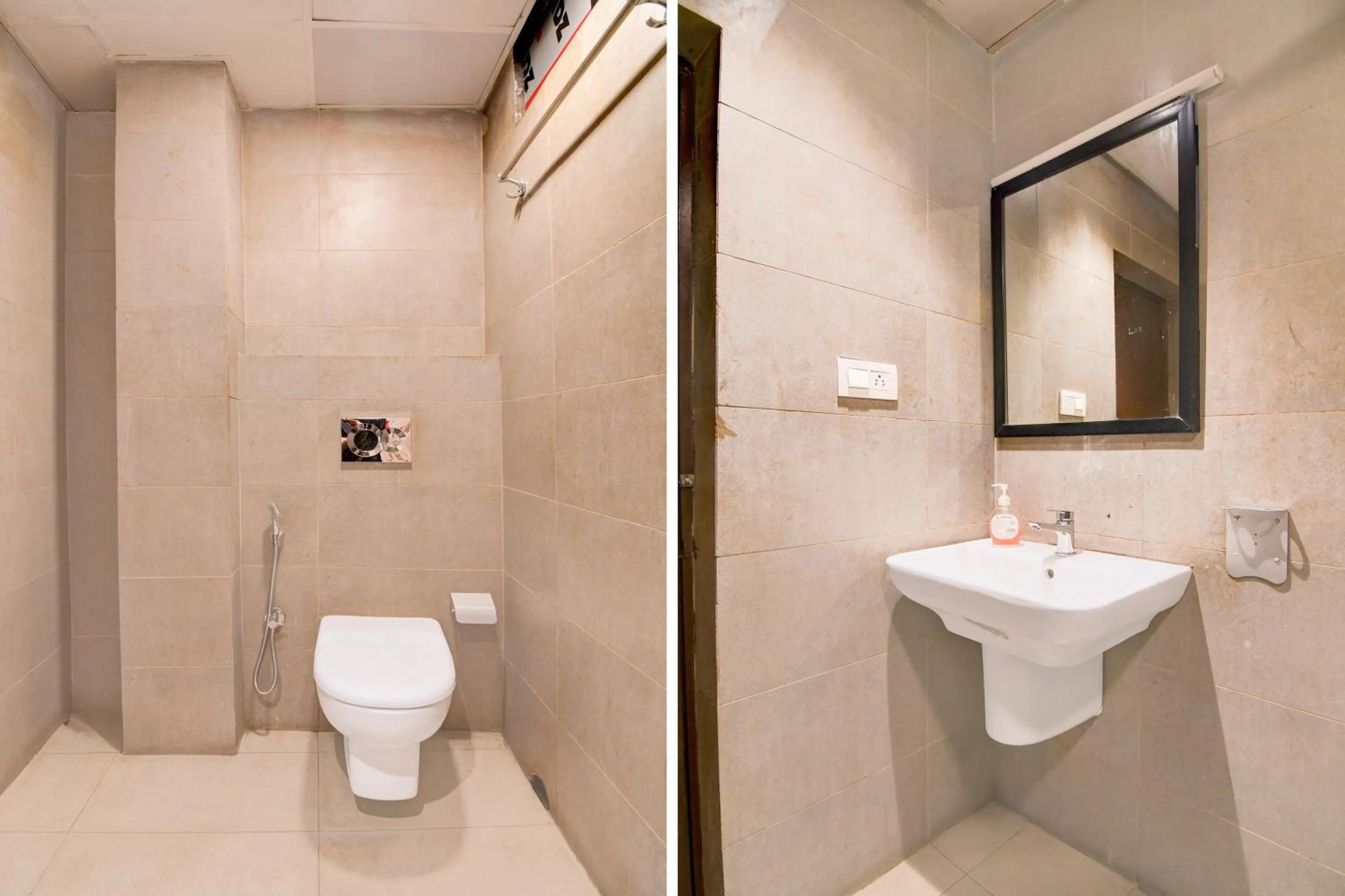 Bathroom in Super Townhouse Science City Formerly Hotel Mannat International