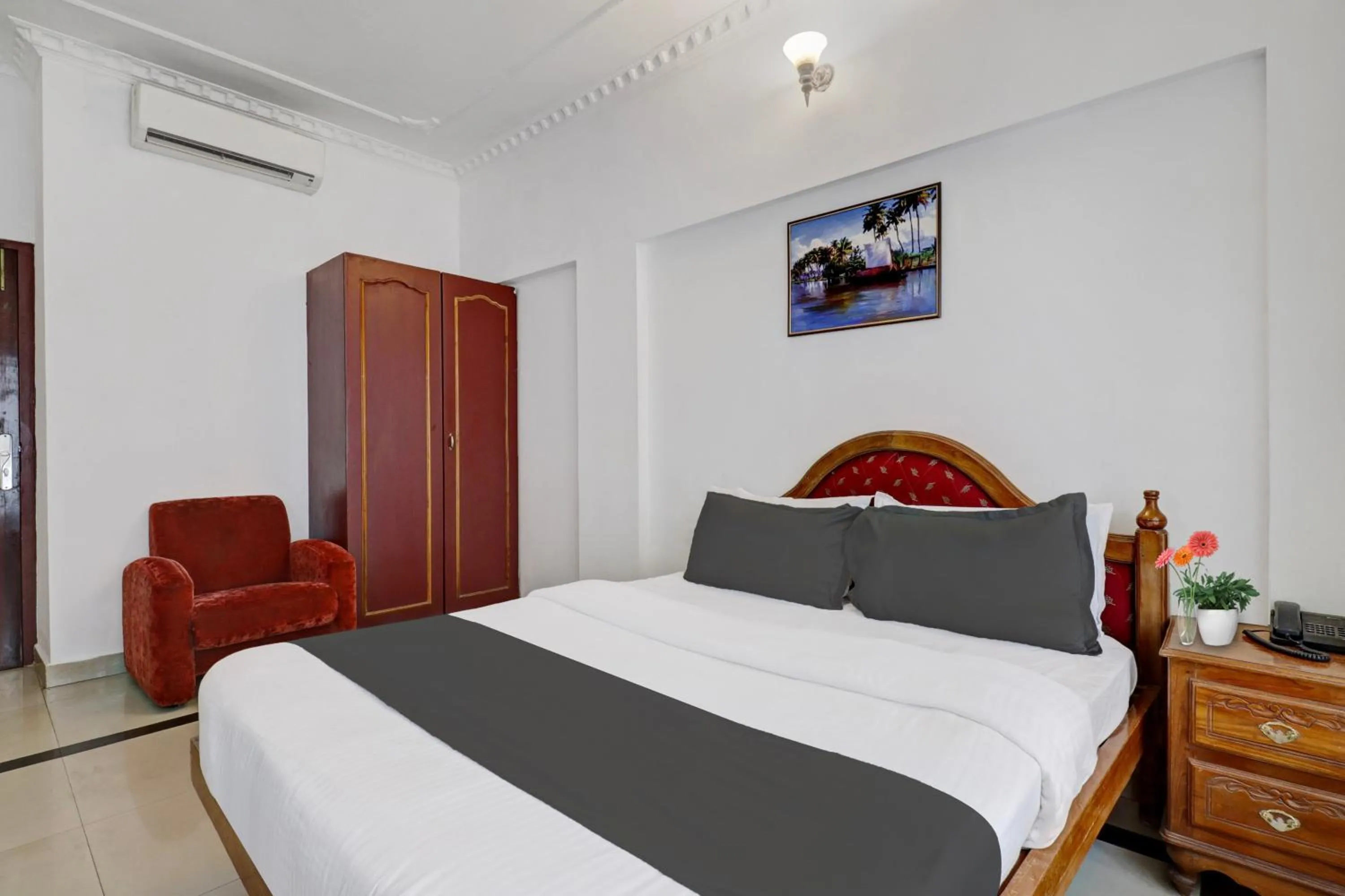 Bedroom, Bed in Collection O M G Road