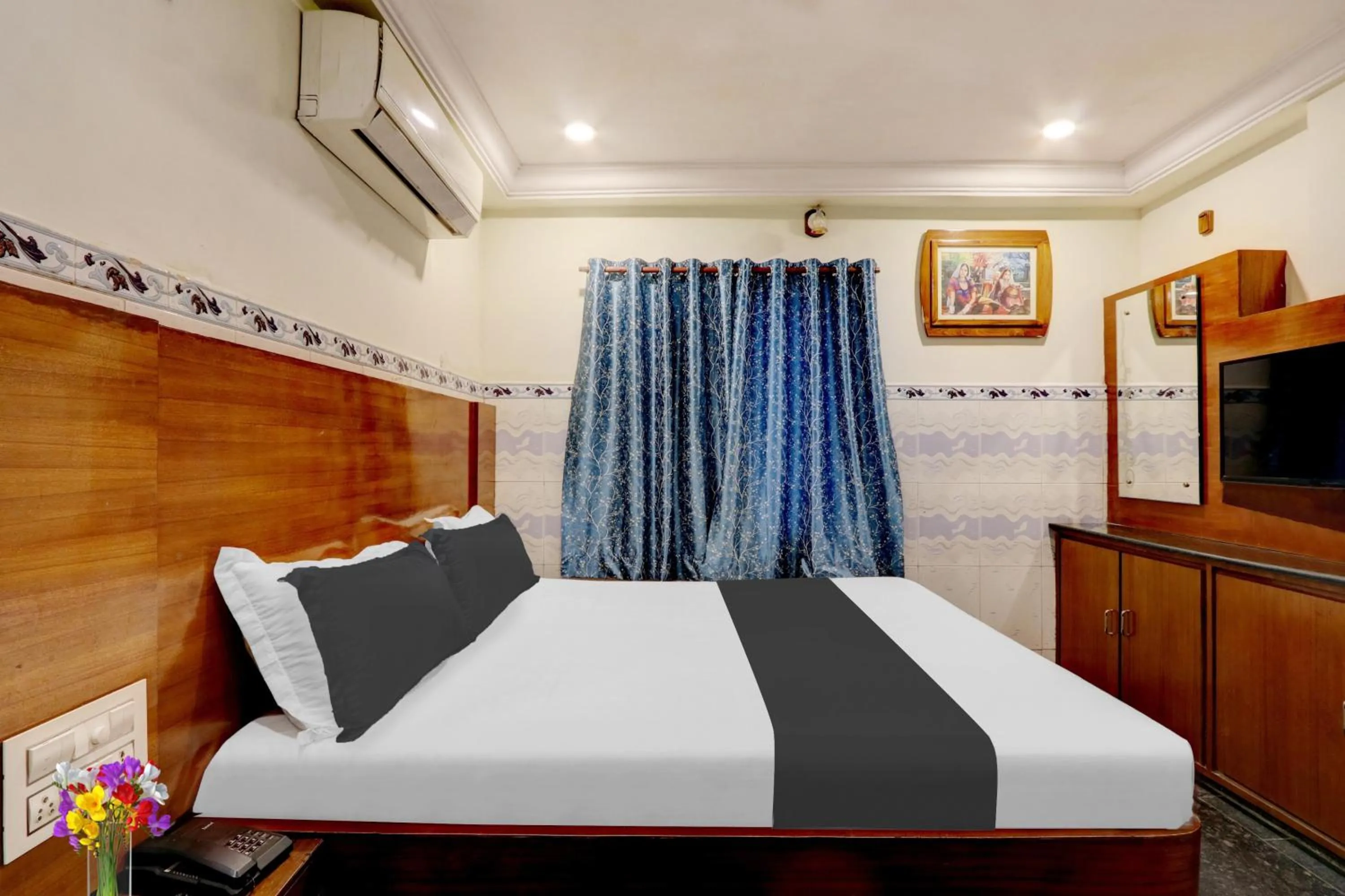 Bedroom, Bed in Collection O M G Road