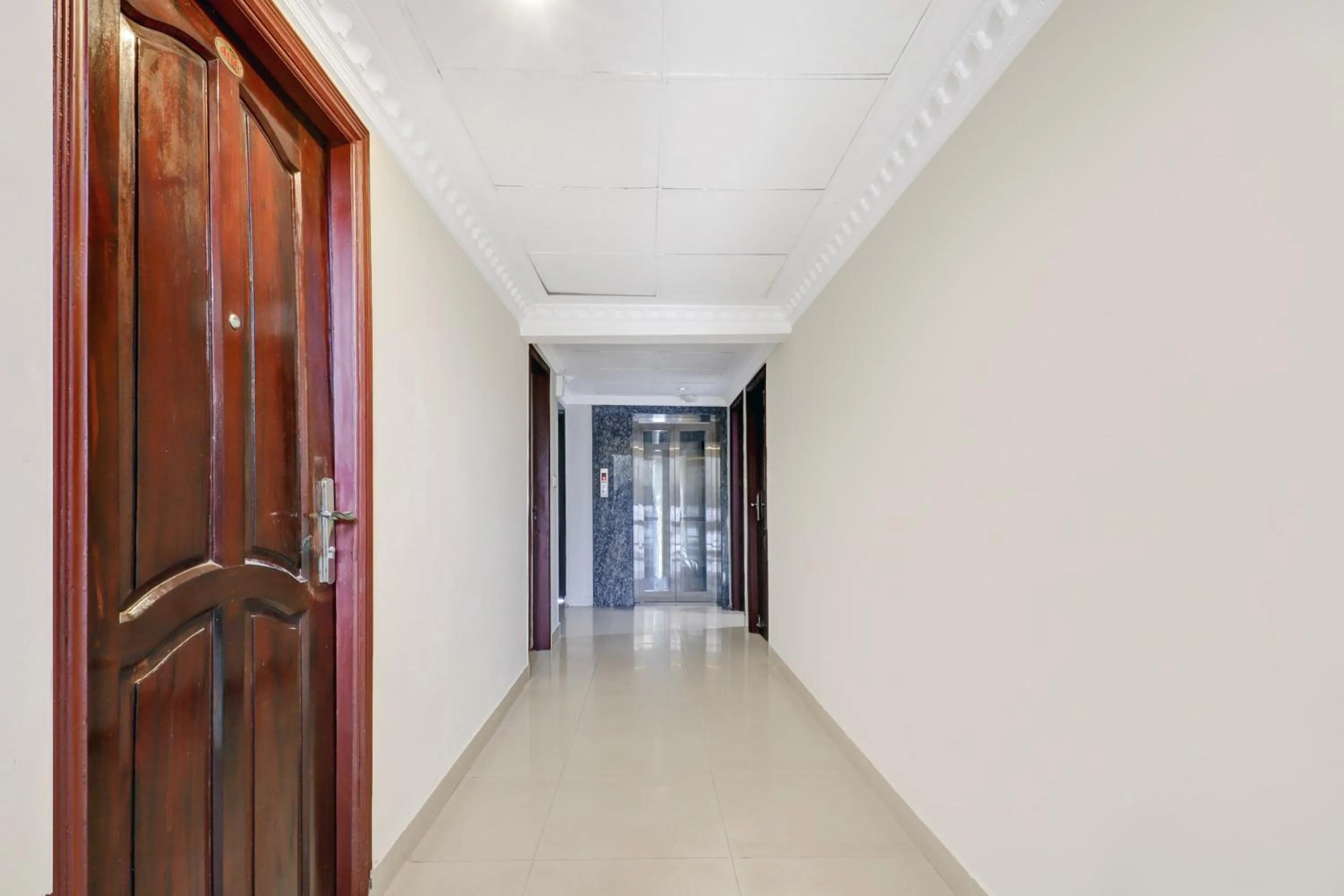 Lobby or reception in Collection O M G Road