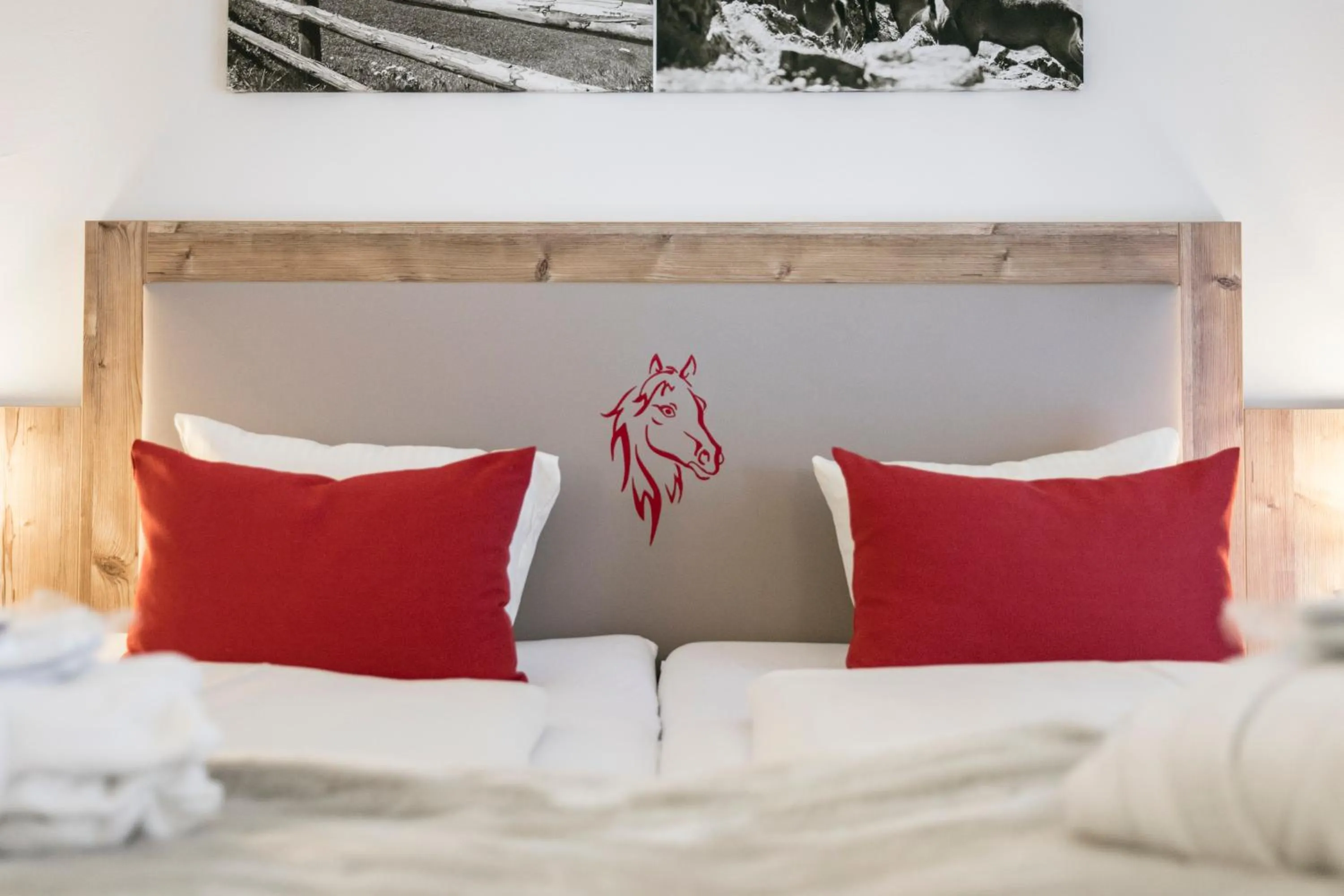 Bed in Alpenlodge - Das Dorfhotel