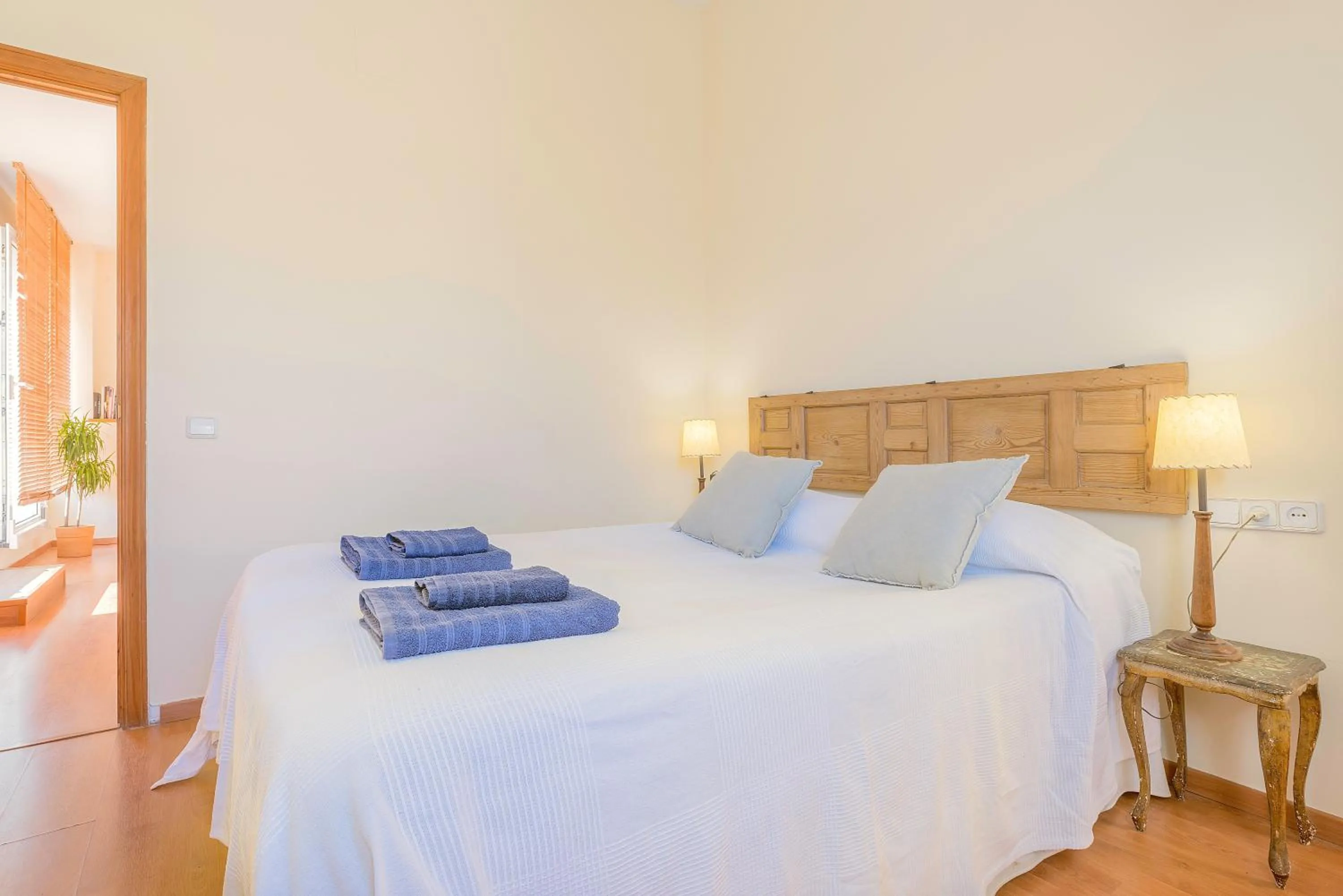 Living room, Bed in Ático en el centro con terraza
