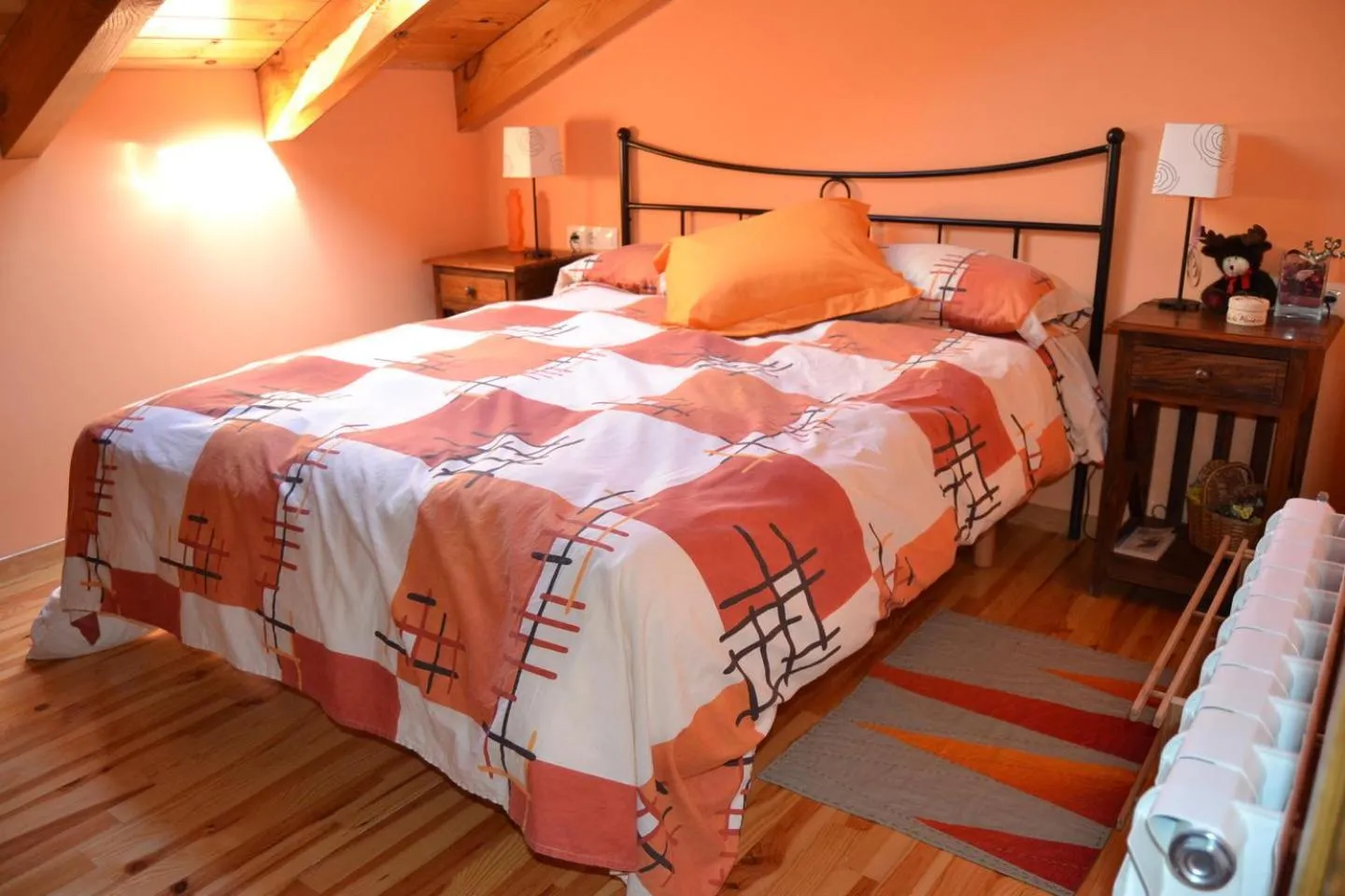 Bed in Dúplex en el centro de Alp