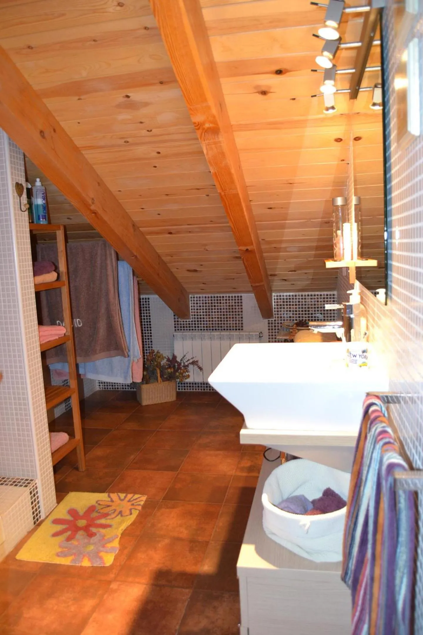 Bed in Dúplex en el centro de Alp