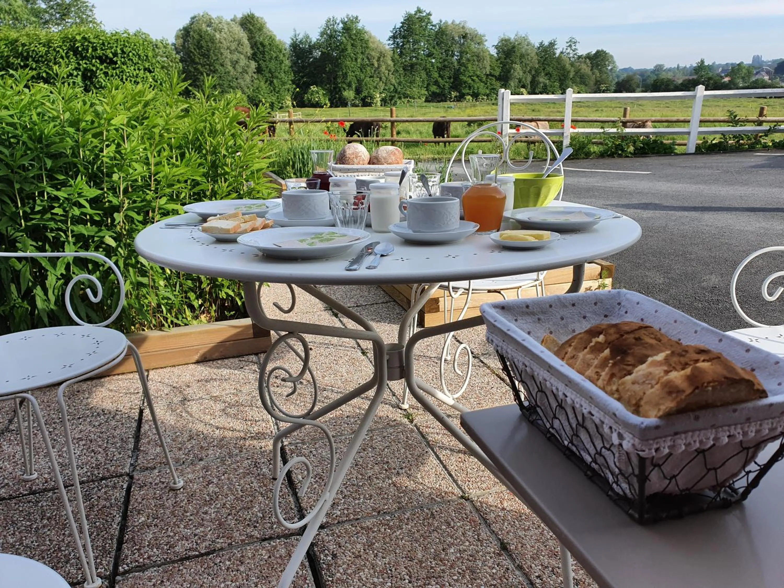 Patio in Les Mout'Anes