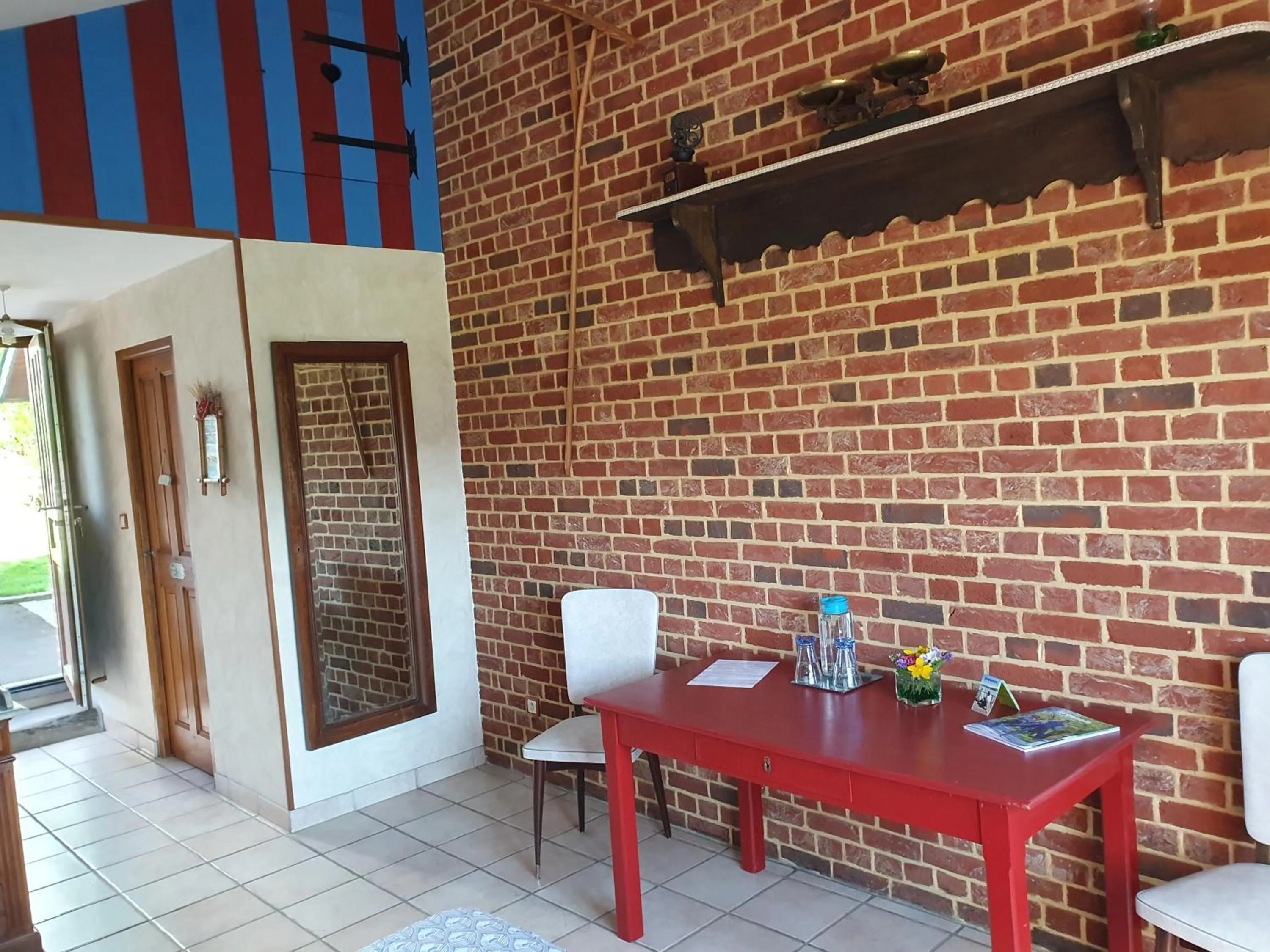 Bedroom in Les Mout'Anes