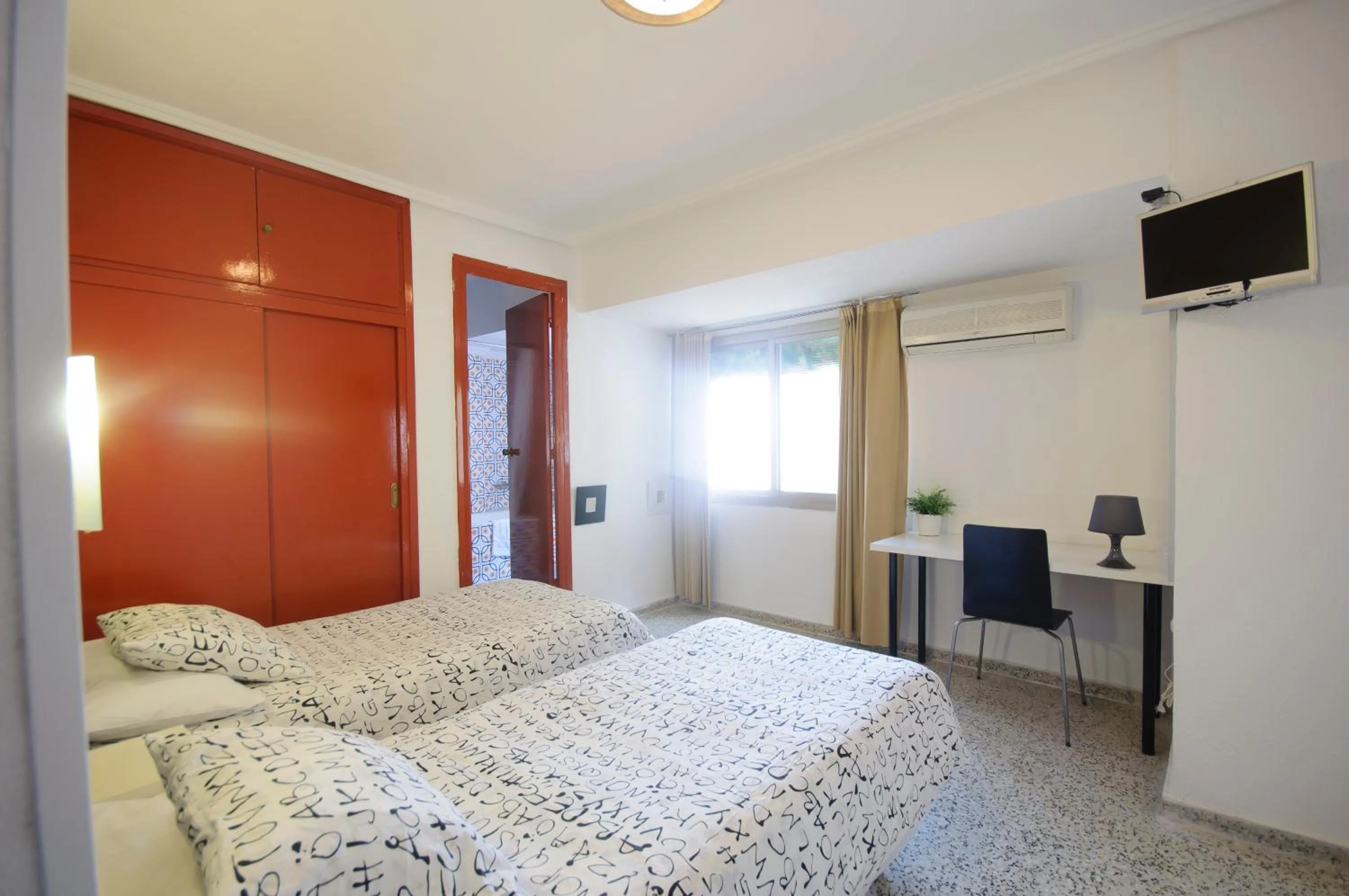 Bed in Hostal On Dormire Valencia