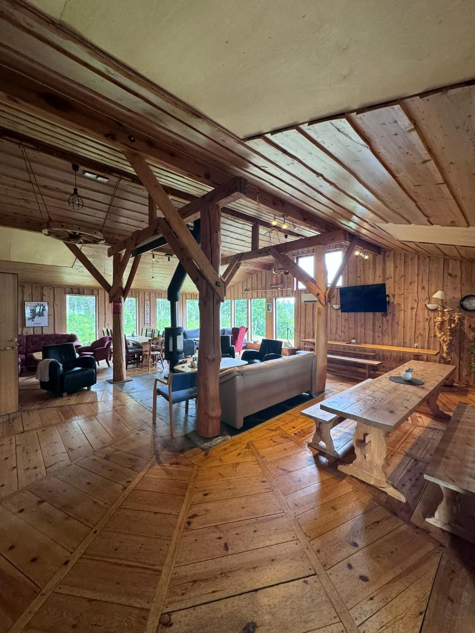 Communal lounge/ TV room in Skoghus