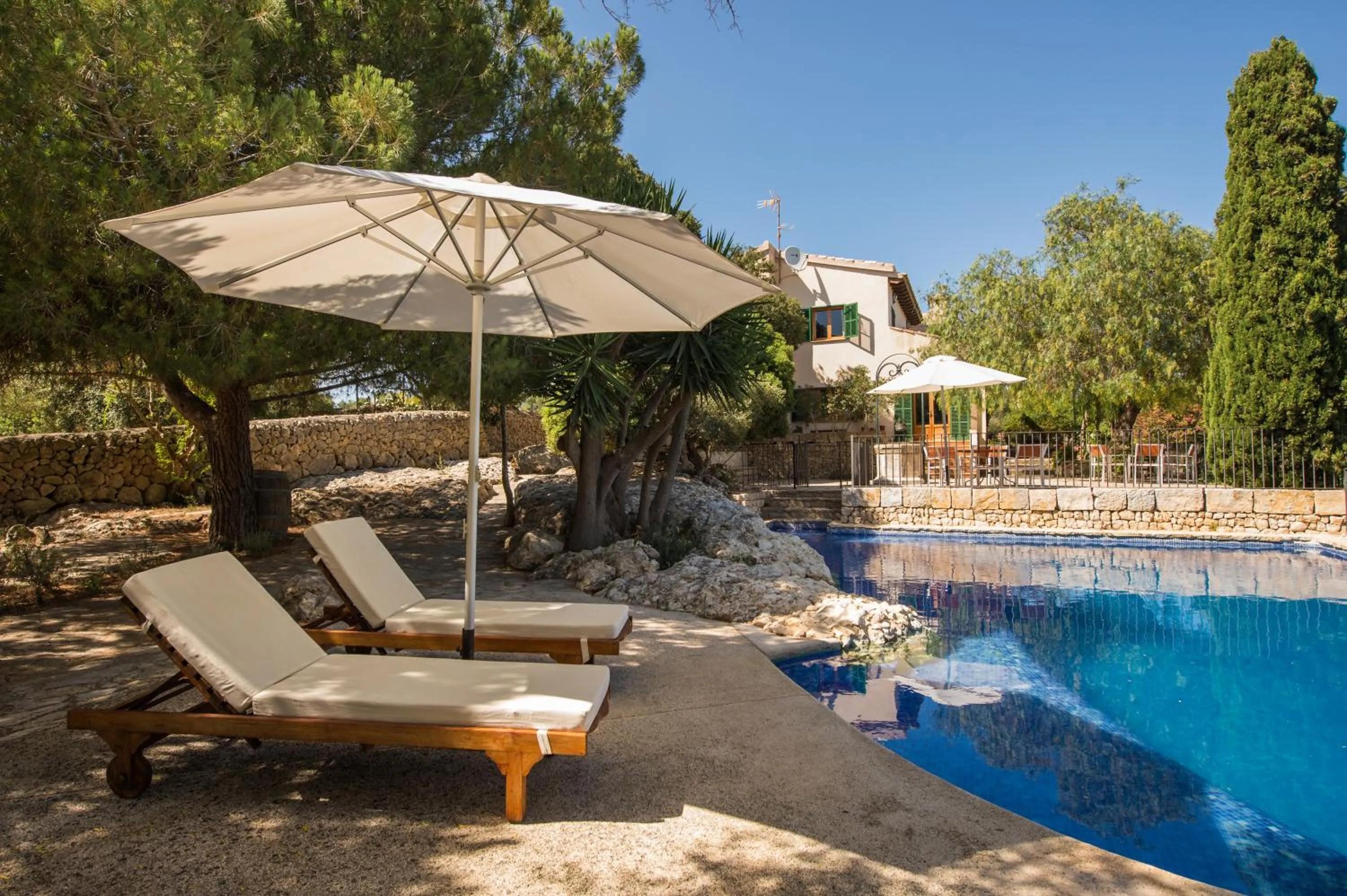 Swimming pool in Agroturismo Can Feliu