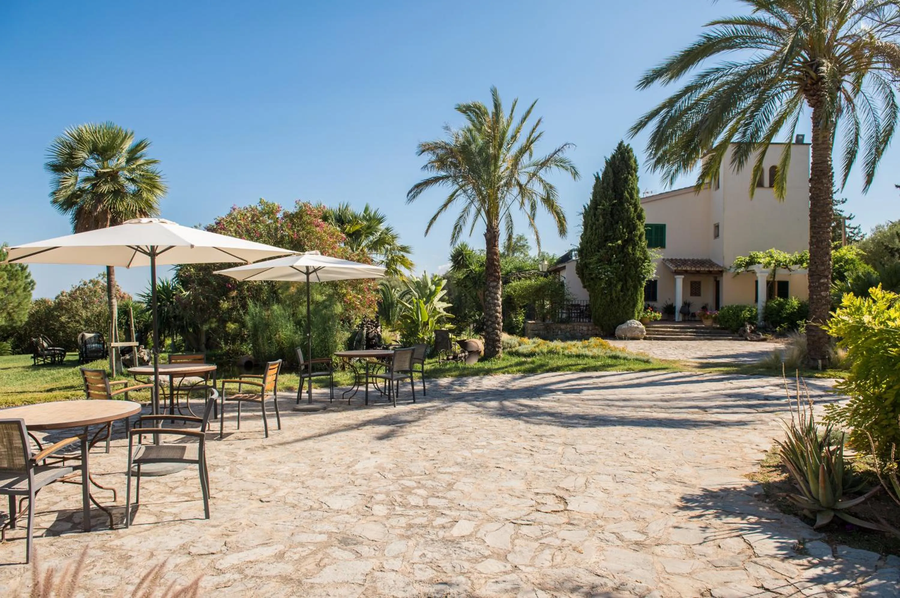 Facade/entrance in Agroturismo Can Feliu