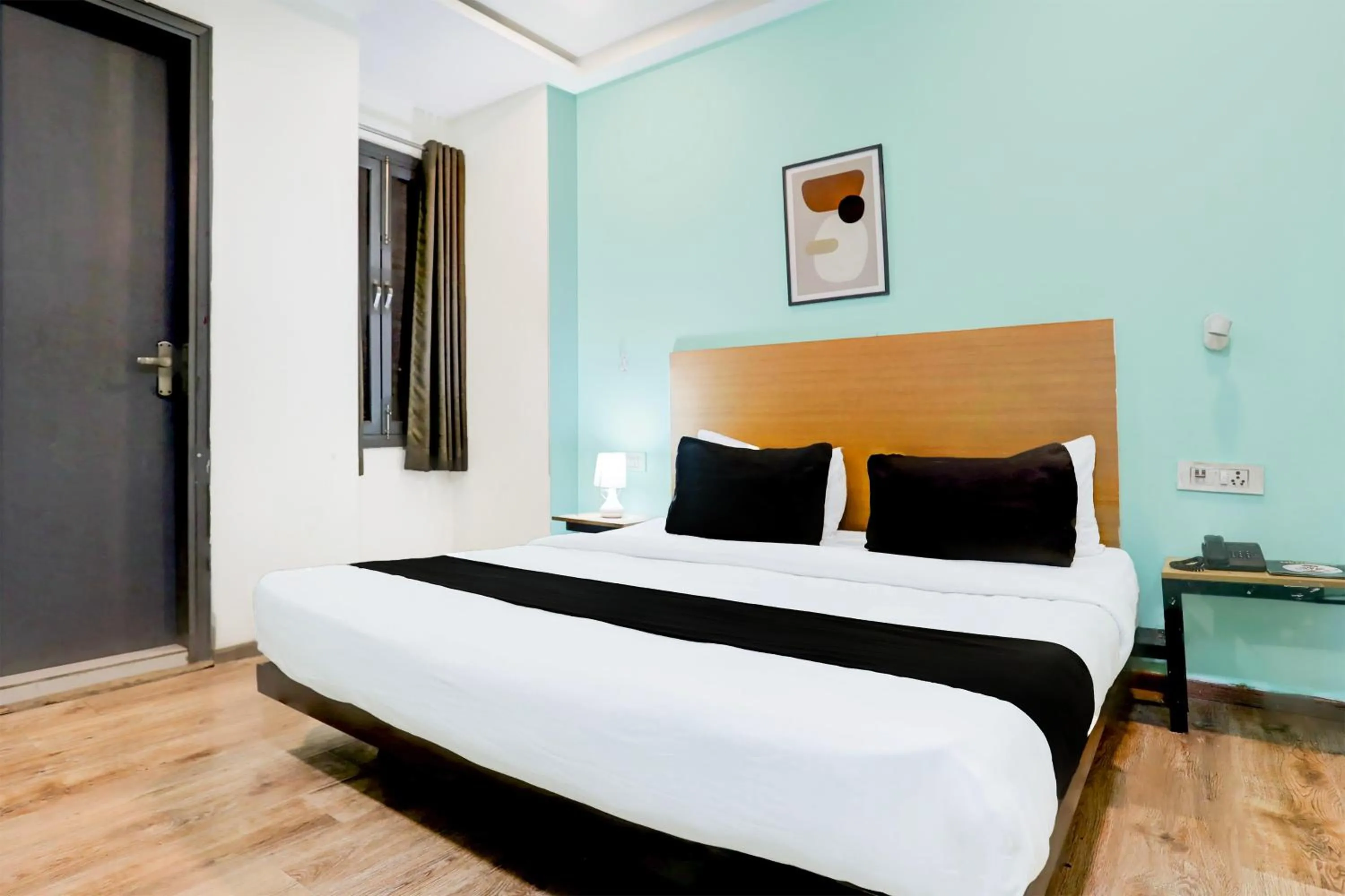 Townhouse Rohini Sector 24