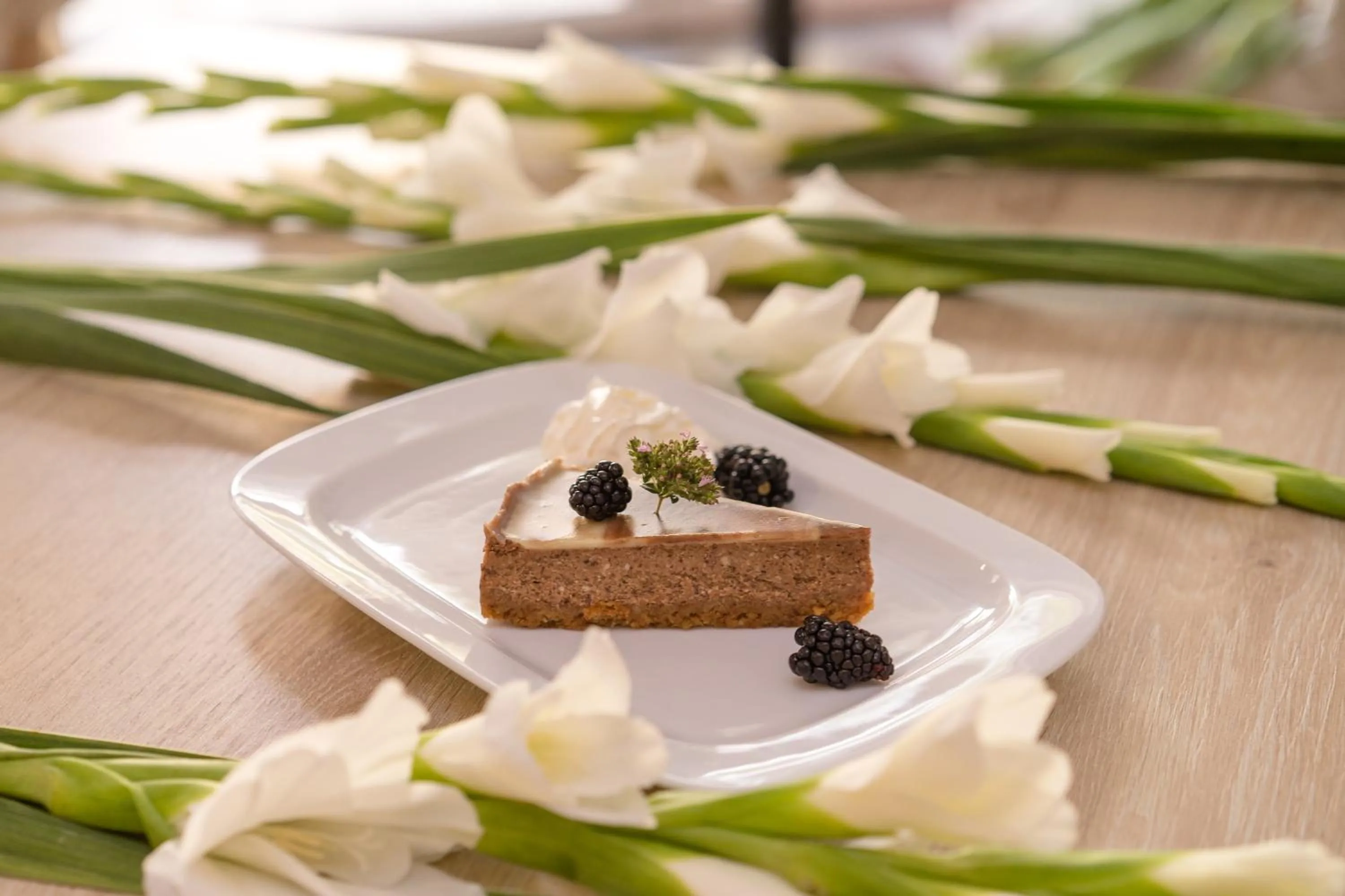 Restaurant/places to eat in BIVIO hotel