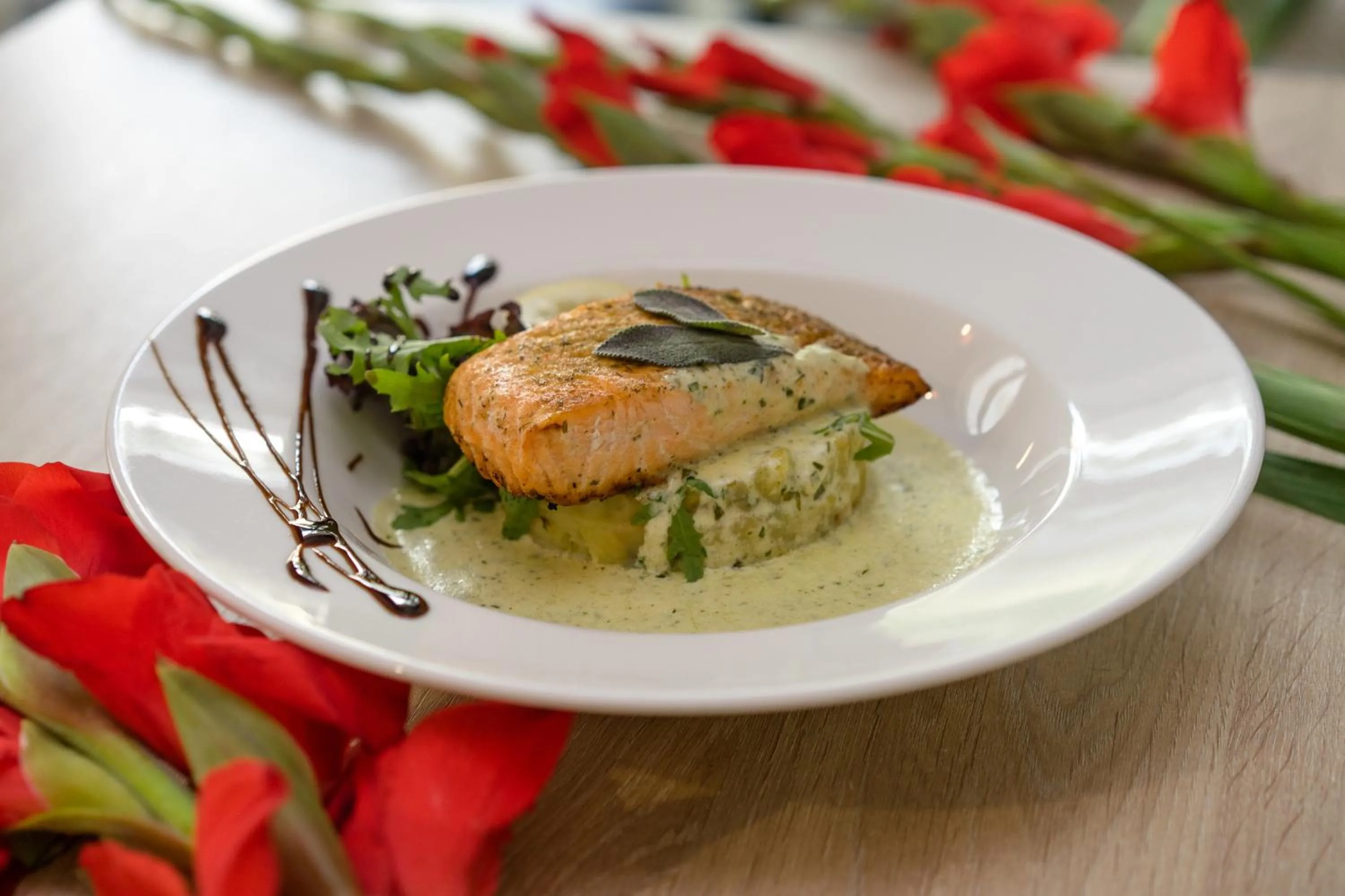 Restaurant/places to eat in BIVIO hotel