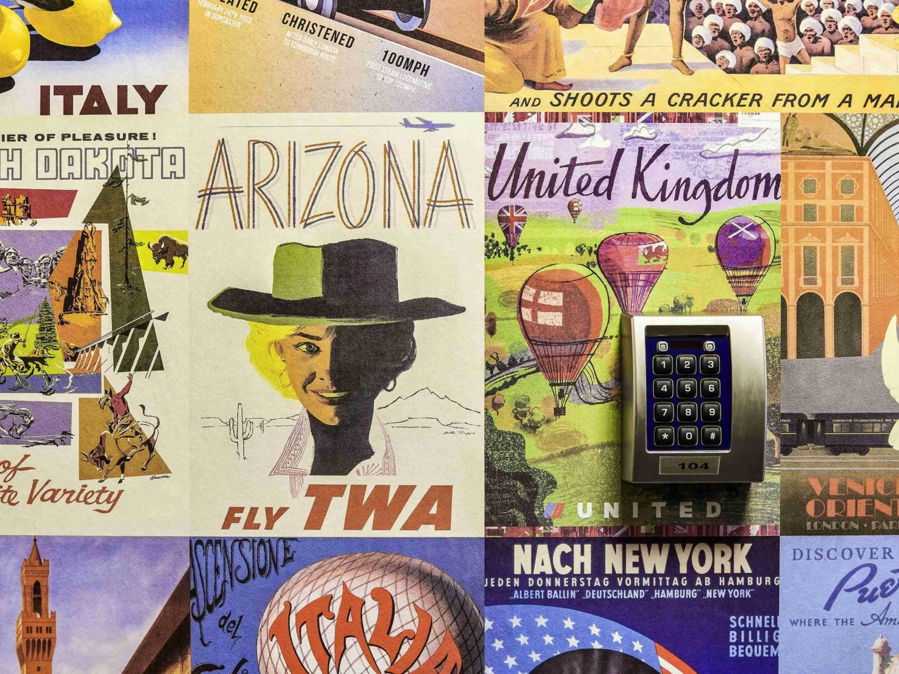 Bedroom in hotelF1 Dole