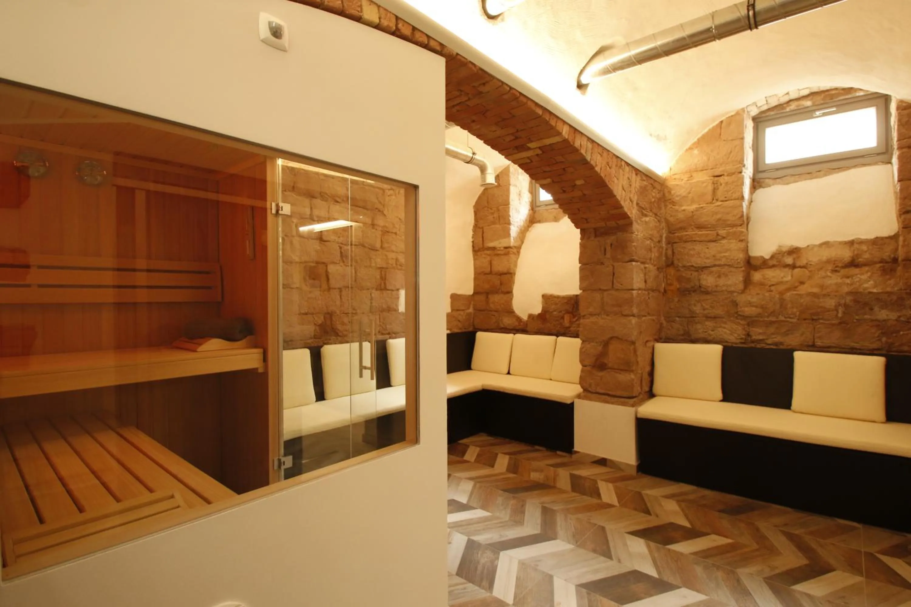 Sauna in Amelie No 1 Hotel & Appartements