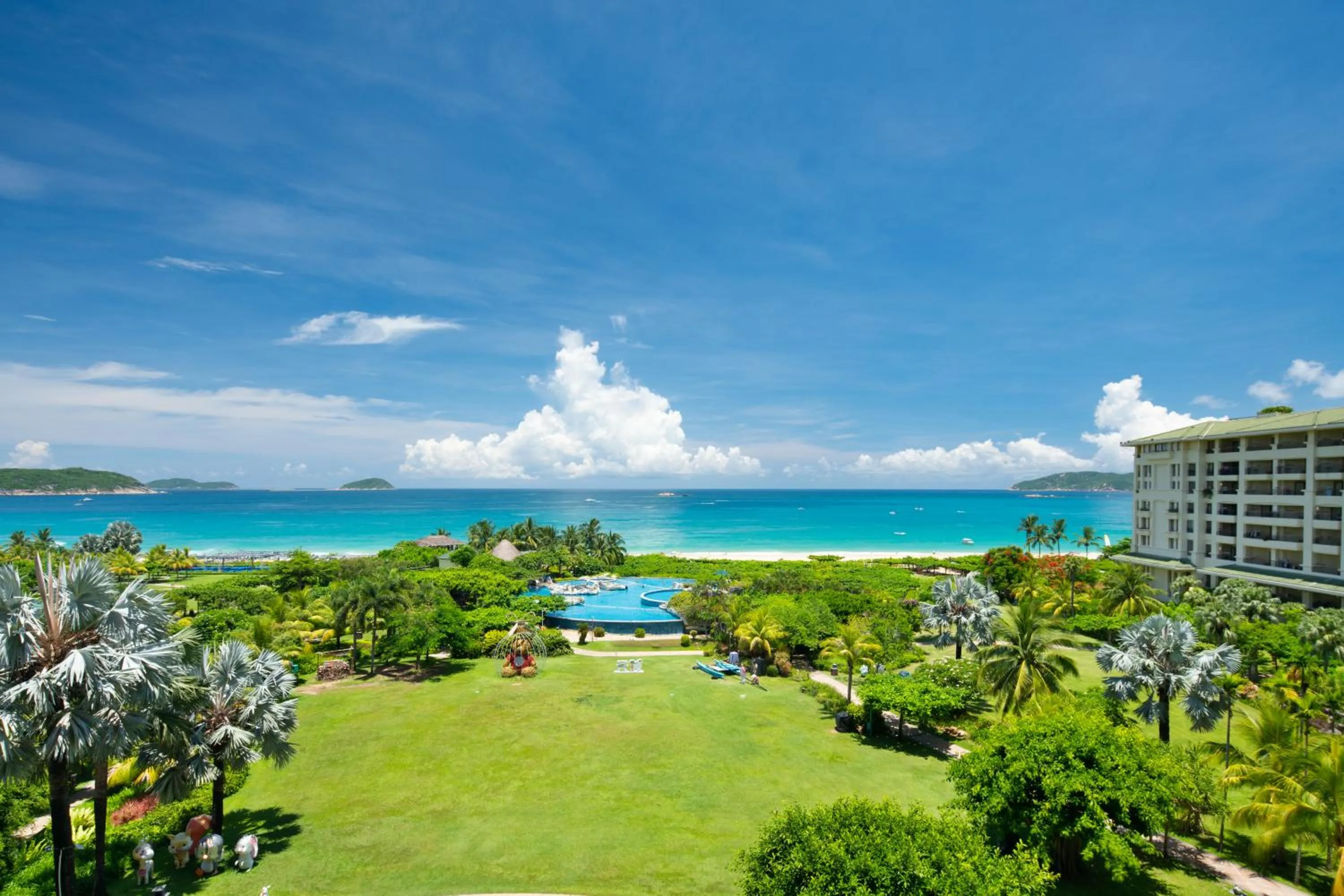 Day in Horizon Resort & Spa Yalong Bay-Yalong Bay Central