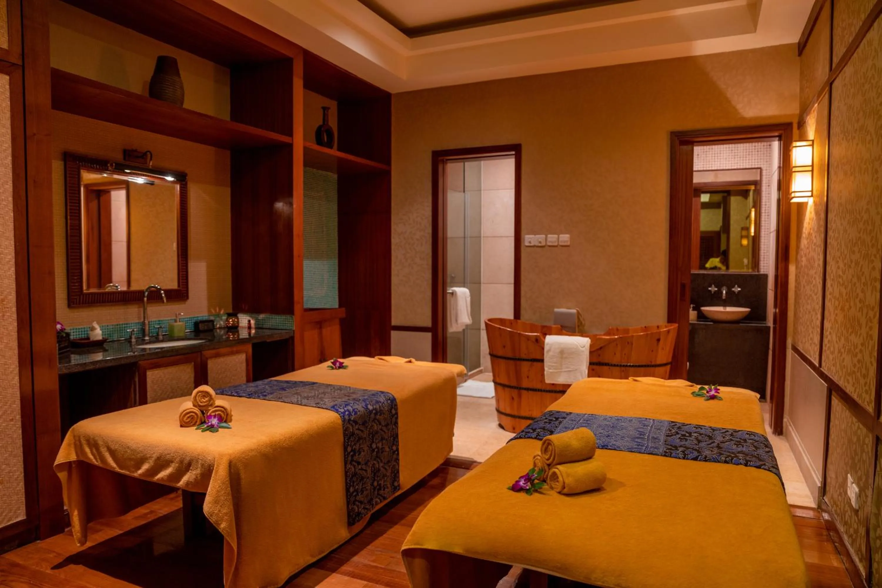 Spa and wellness centre/facilities, Bed in Horizon Resort & Spa Yalong Bay-Yalong Bay Central
