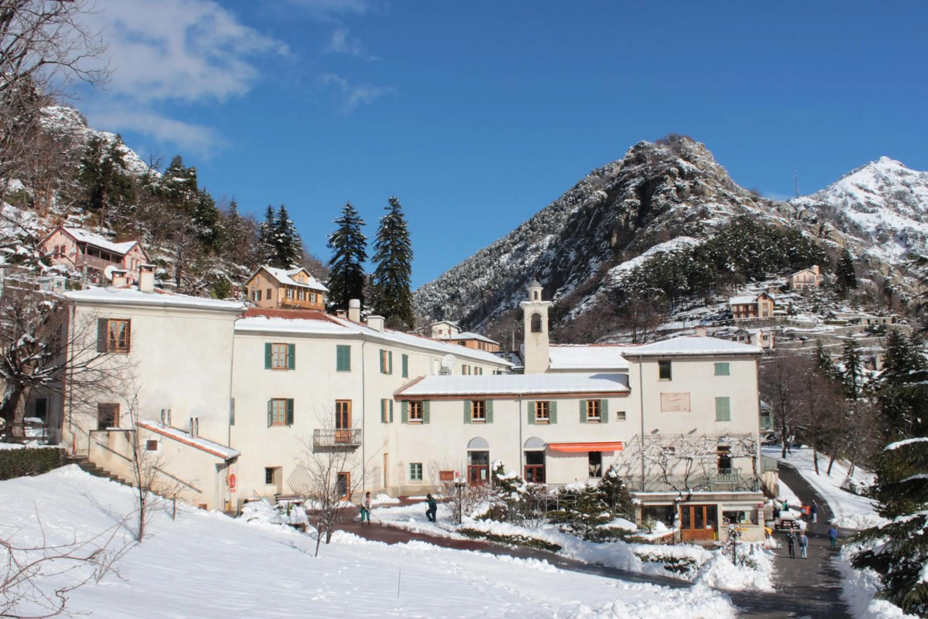 Property building in Le Prieuré